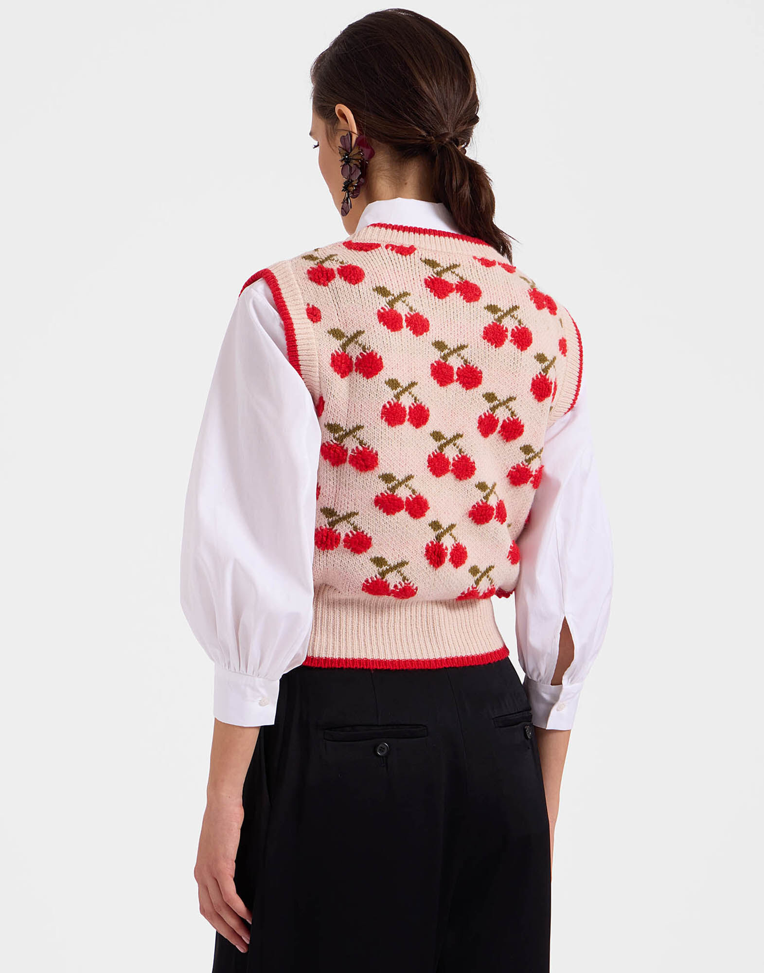 La DoubleJ Cherry Vest Off White PUL0134KNI092VA200WH05