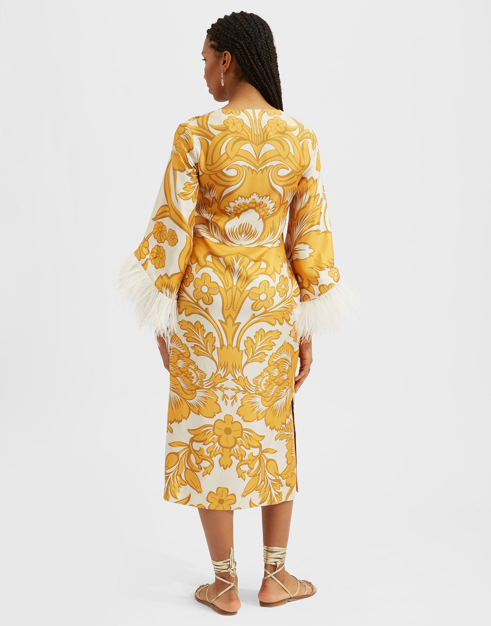 La DoubleJ The Kaftan (With Feathers) Va-Va Plac&eacute;e Gold DRE0552SIL001VAV01YE05