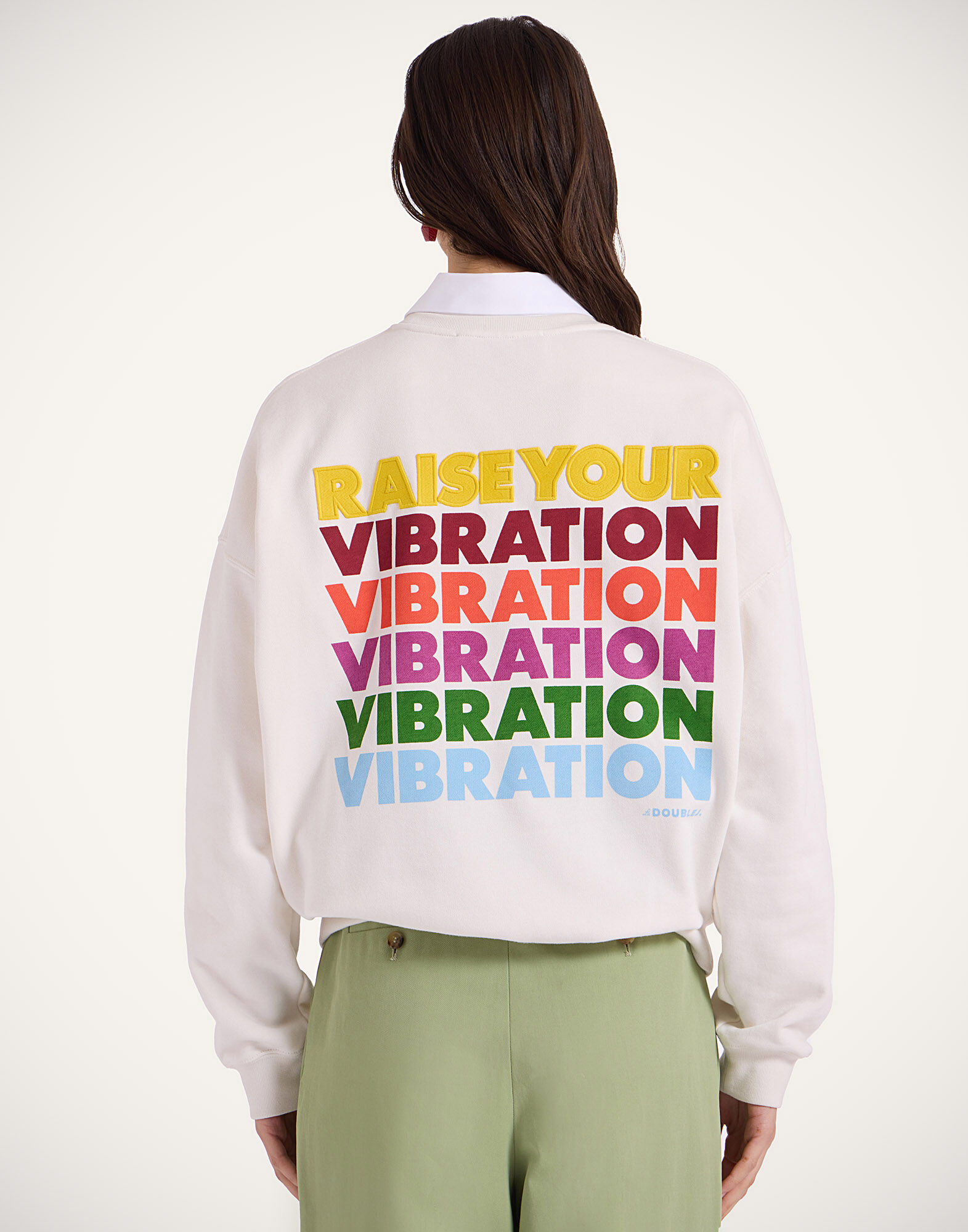 La DoubleJ House Sweatshirt Raise Your Vibration Off White SWE0038JER033SOP04WH05
