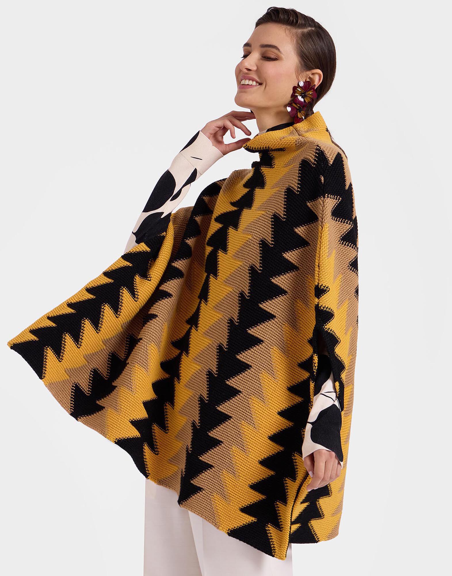 La DoubleJ Trine Cape Yellow PUL0184KNI096VA263YE02