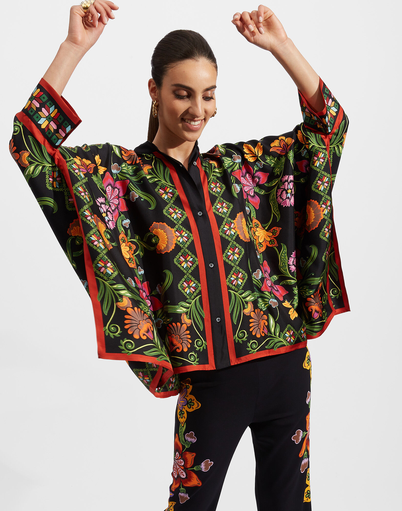 La DoubleJ Foulard Shirt Folk Flowers Nero Plac&eacute;e SHI0059SIL006FFL0004