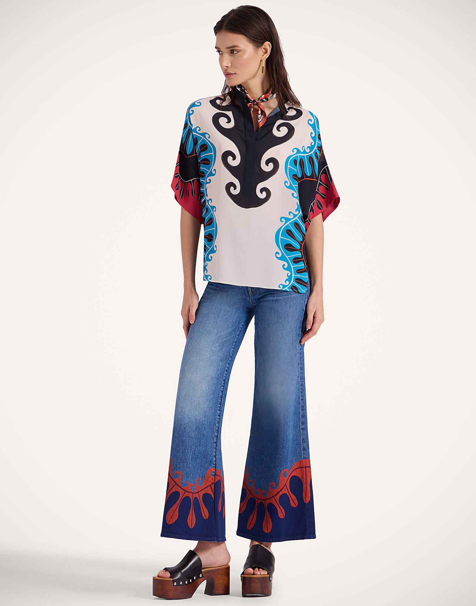 La DoubleJ Estelle Blouse Pacific Plac&eacute;e Blue Petrol SHI0089VIS019PCF03BU05