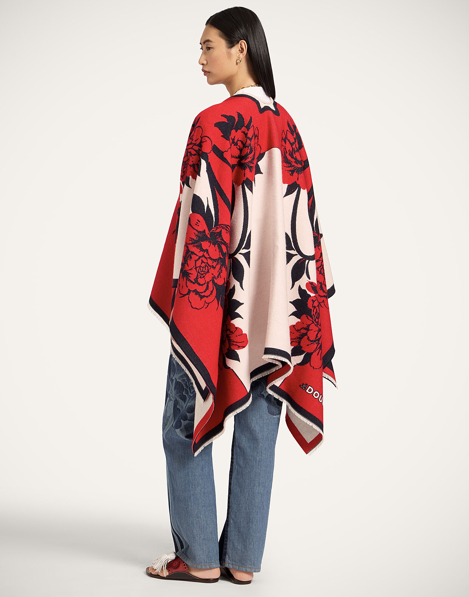 La DoubleJ Soul Poncho Queen Peony Plac&eacute;e Red SCA0059WOL025QPE02RE01