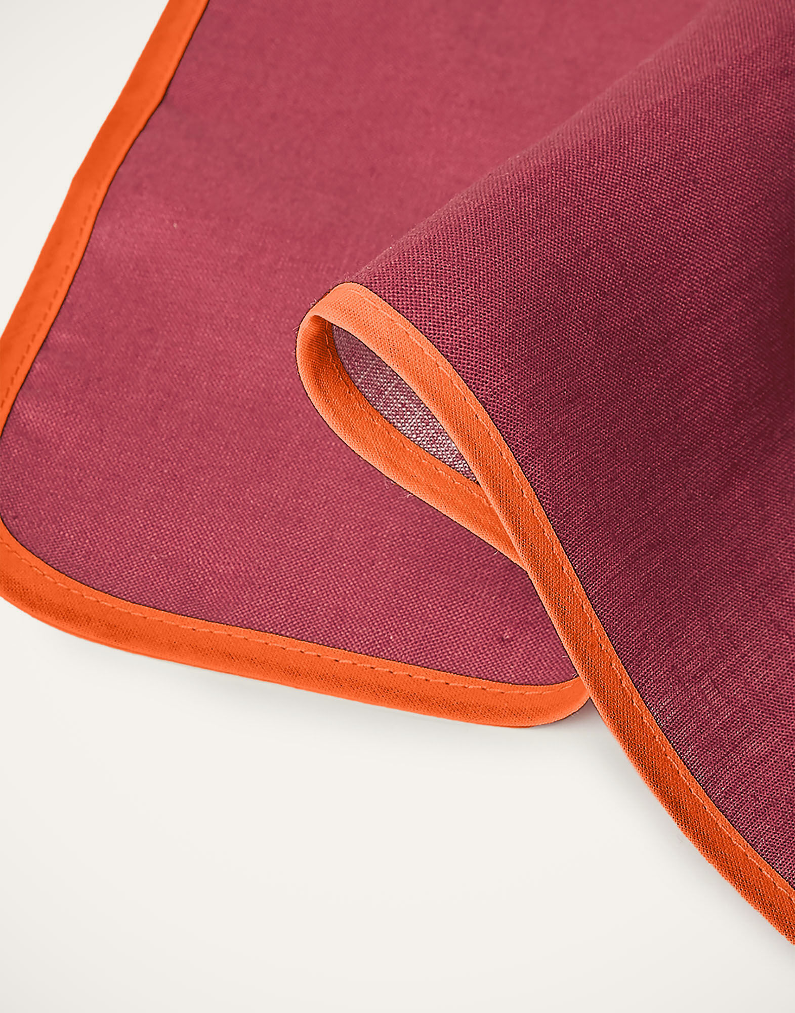 La DoubleJ Large Napkins Set Of 2 Rainbow Raspberry NAP0010LIN006RAI0029