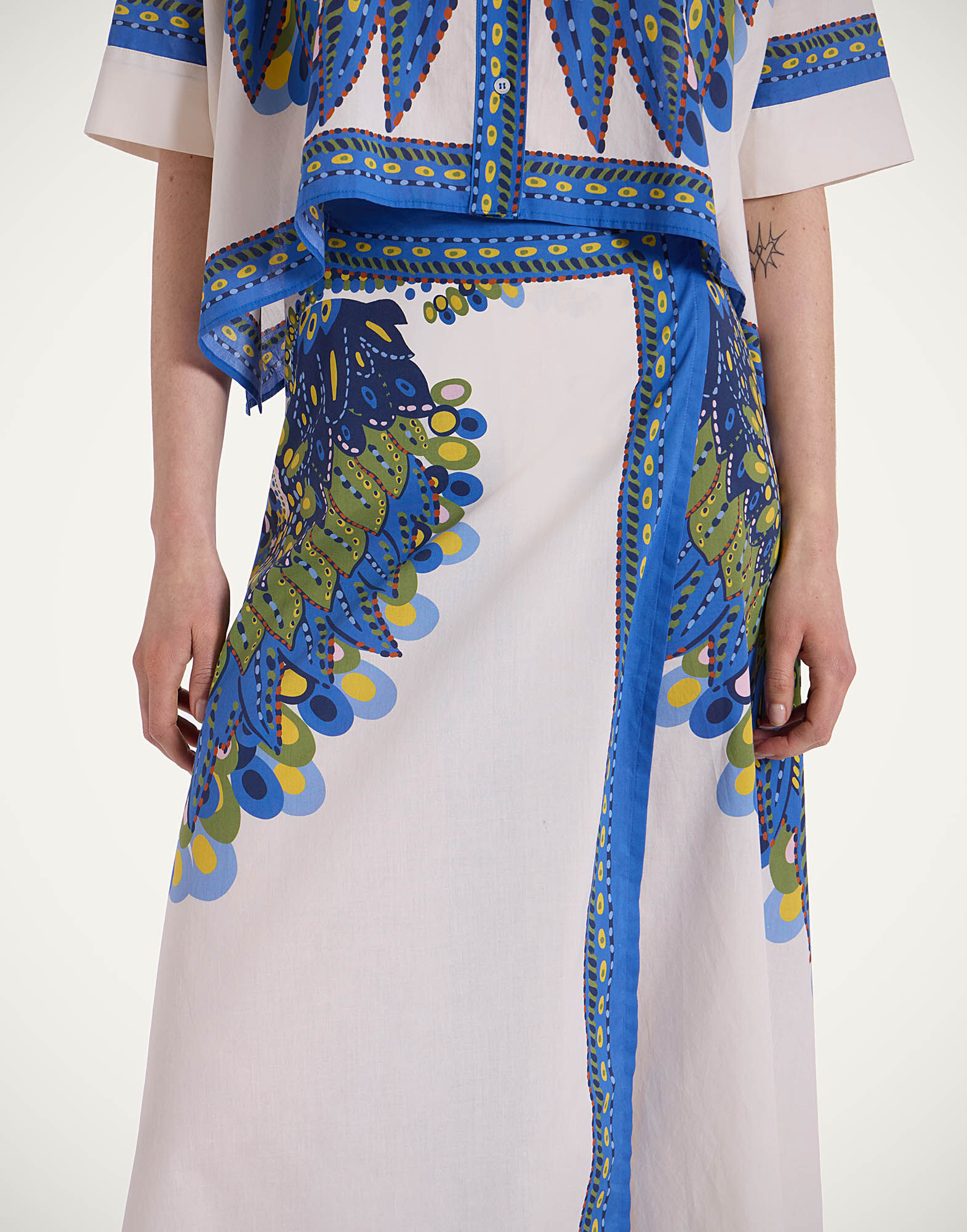 La DoubleJ Sarong Skirt Chakra Plac&eacute;e Multicolor SKI0122COT056CHA05MU01