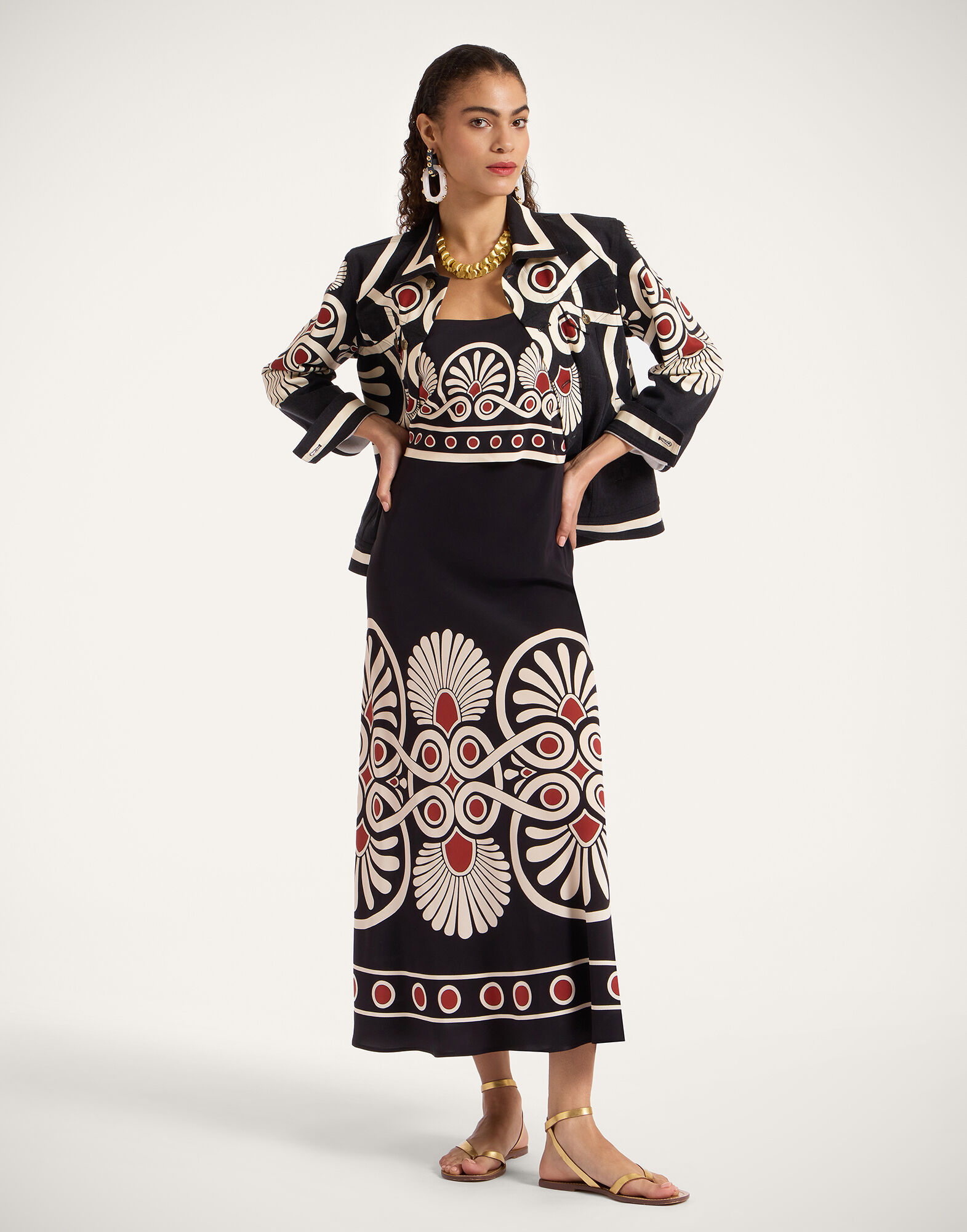 La DoubleJ JJ Jean Jacket Medallion Plac&eacute;e Black JAC0070DEN001MED01BL01