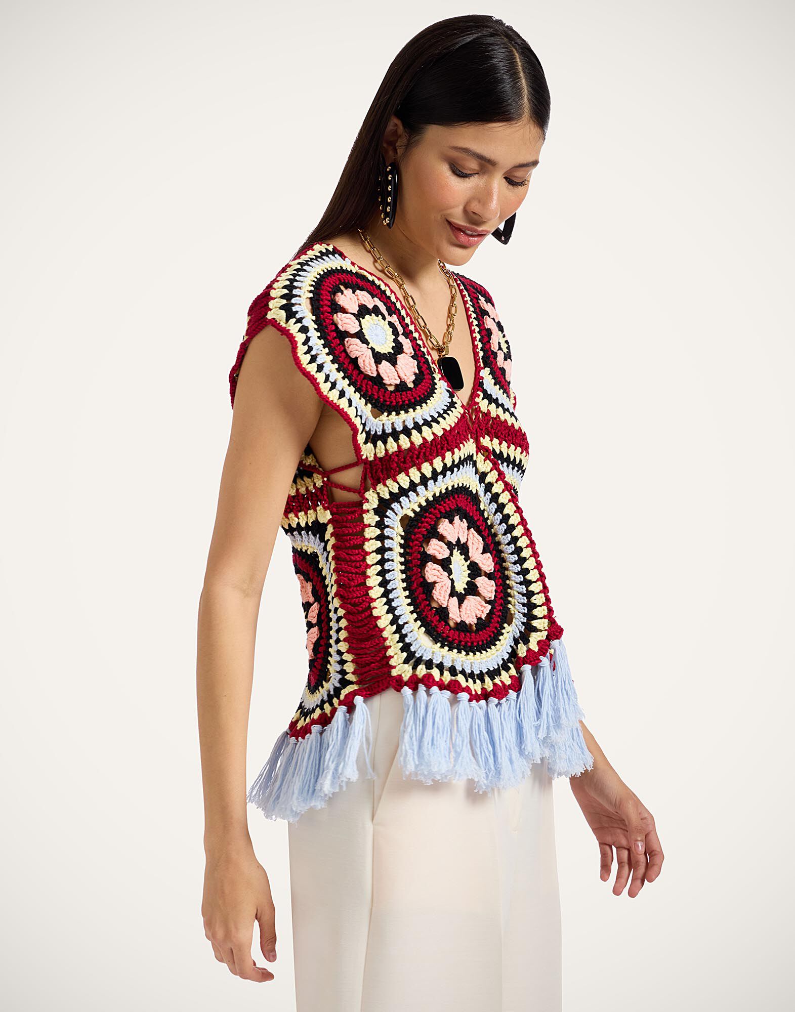 La DoubleJ Sole Star Crochet Top Multicolor Red & Black PUL0306KNI161VA379BL01