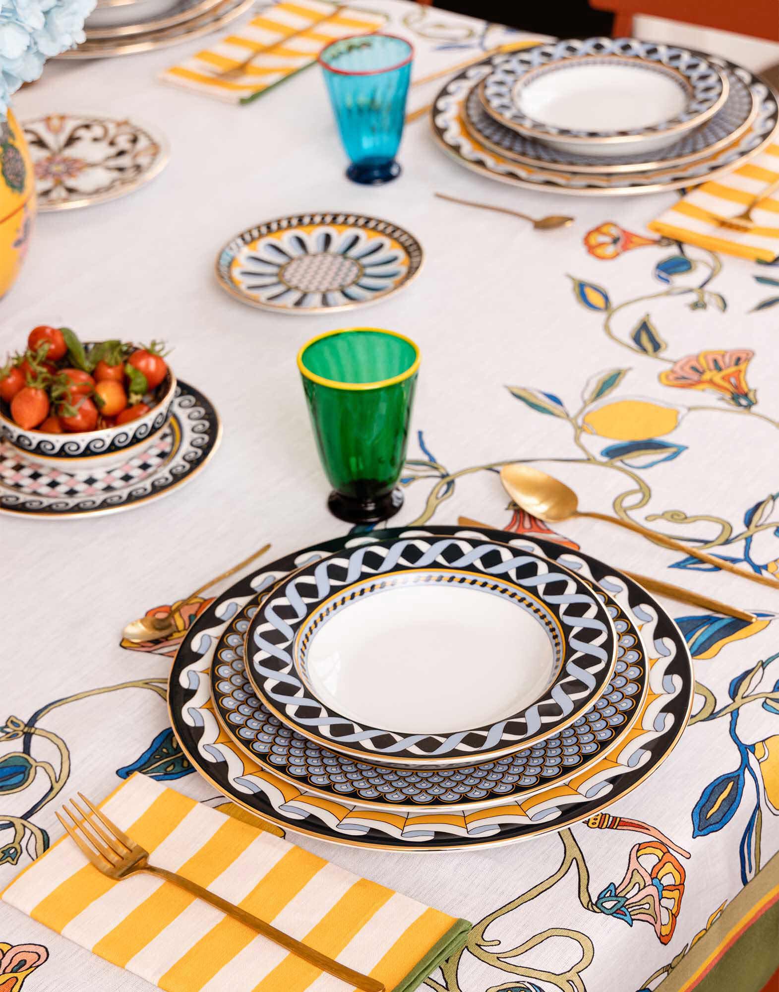 La DoubleJ Medium Tablecloth Borboni White TBC0002LIN001BRN0005