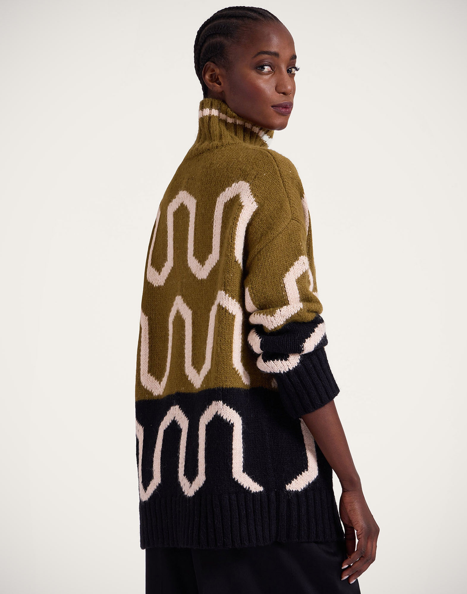 La DoubleJ Comber Turtleneck Green & Black PUL0225KNI134VA311GR02