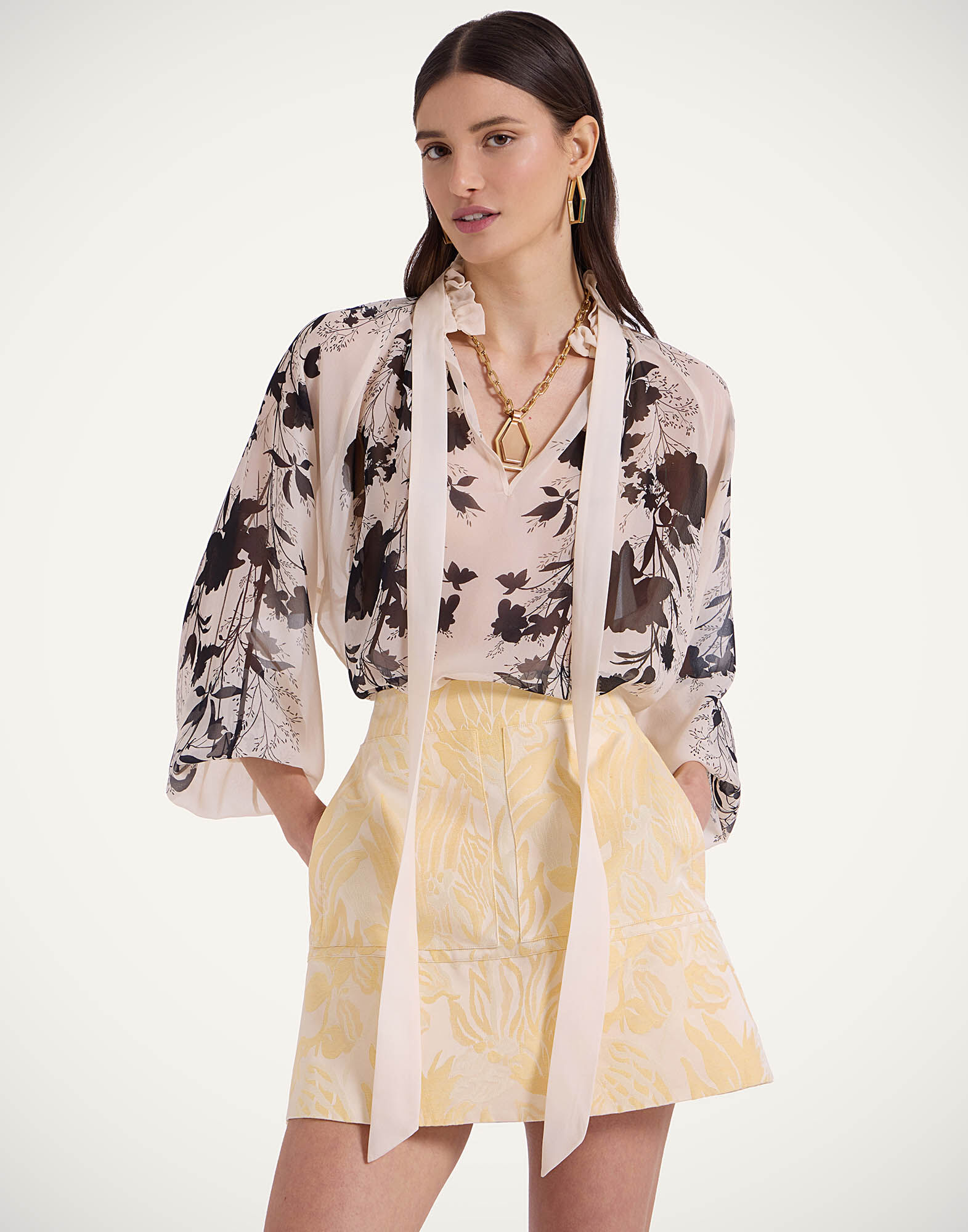 La DoubleJ Cerere Blouse Stilo Plac&eacute;e Ivory SHI0086SIL014STI01WH04