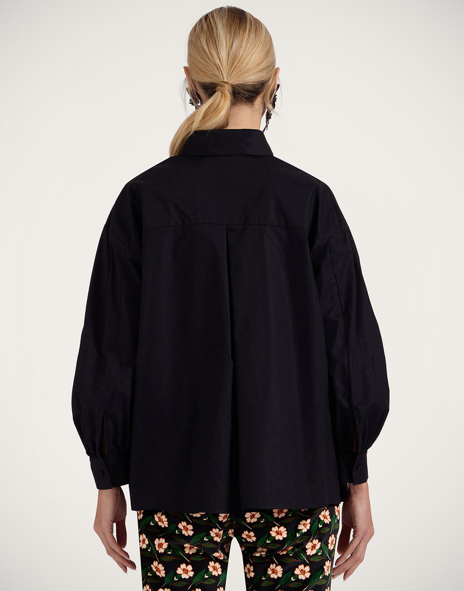 La DoubleJ Poet Shirt Solid Black SHI0055COT001BLA0001