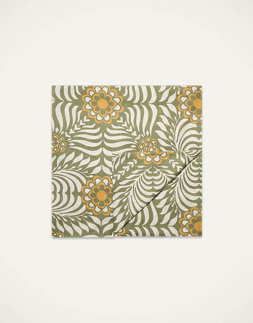 La DoubleJ Round Tablecloth Tudor Light Green TBC0012LIN001TDR06GR01