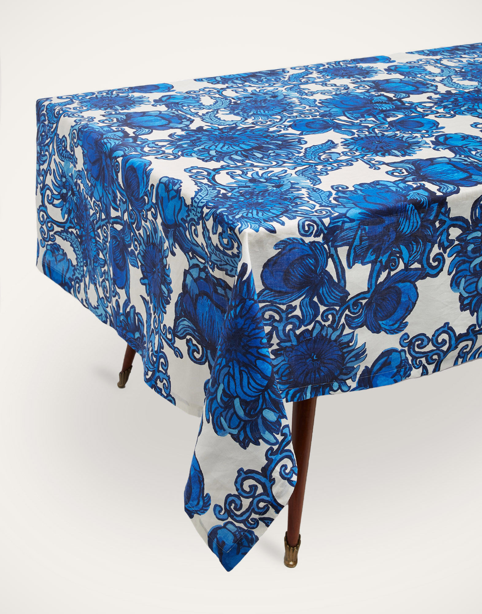 La DoubleJ Large Tablecloth Anemone TBC0003LIN001ANE0001