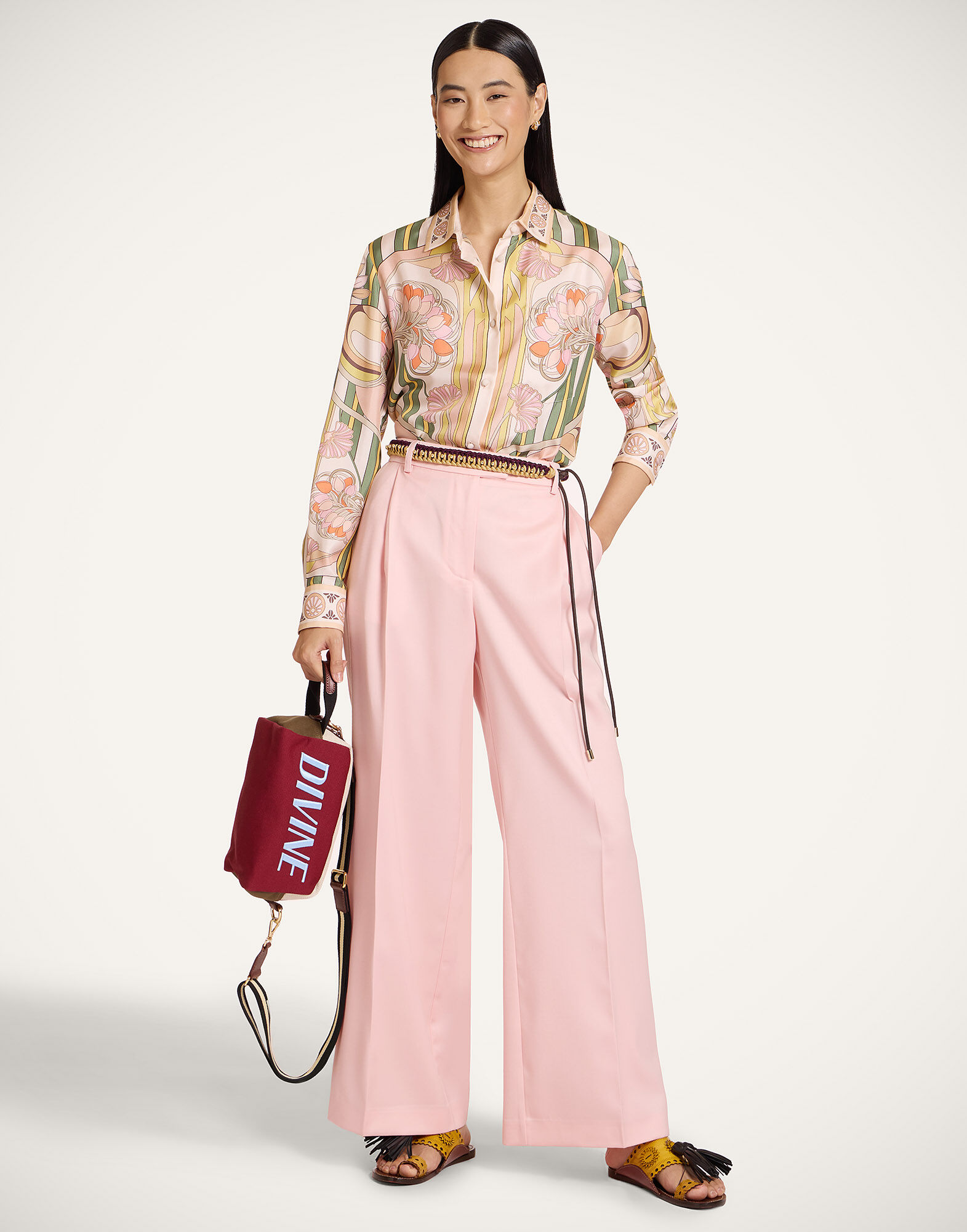 La DoubleJ Loose Pants Solid Pink TRO0135WOL035SOLIDPI01