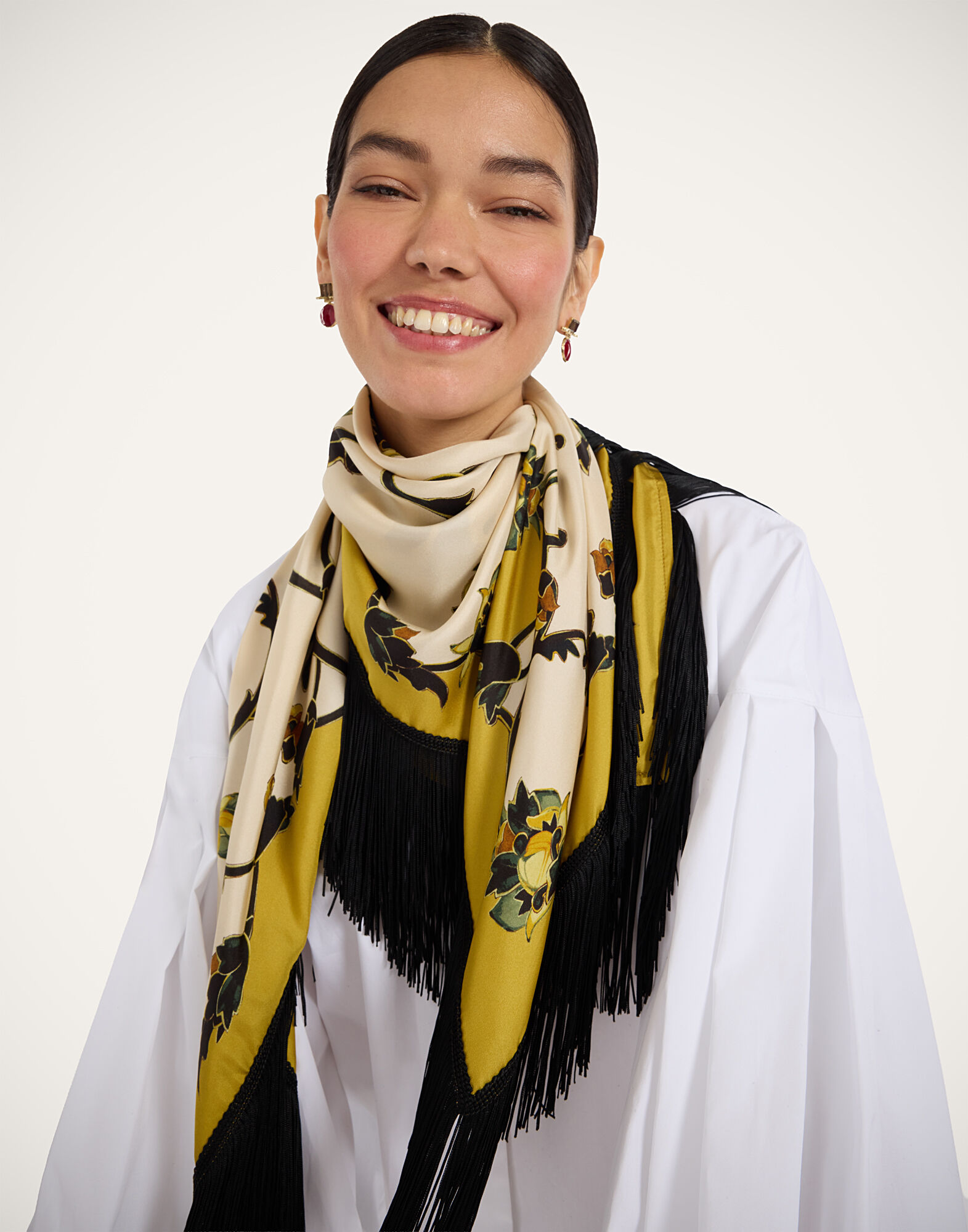 La DoubleJ Reversible Fringe Foulard 90 Buttercup Plac&eacute;e White SCA0073SIL006BTC03WH01