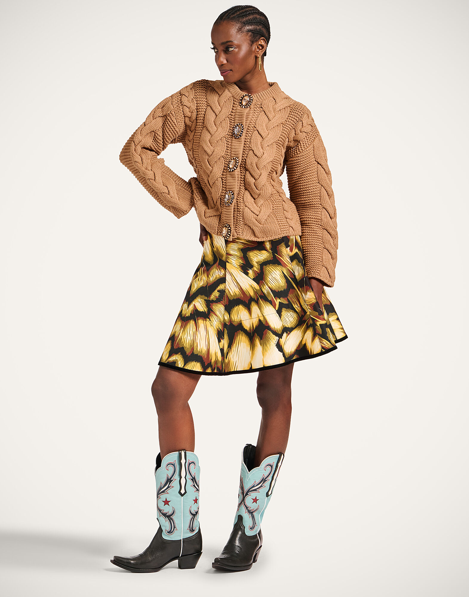 La DoubleJ Portrait Cardigan Solid Brown PUL0211KNI120VA271BR02