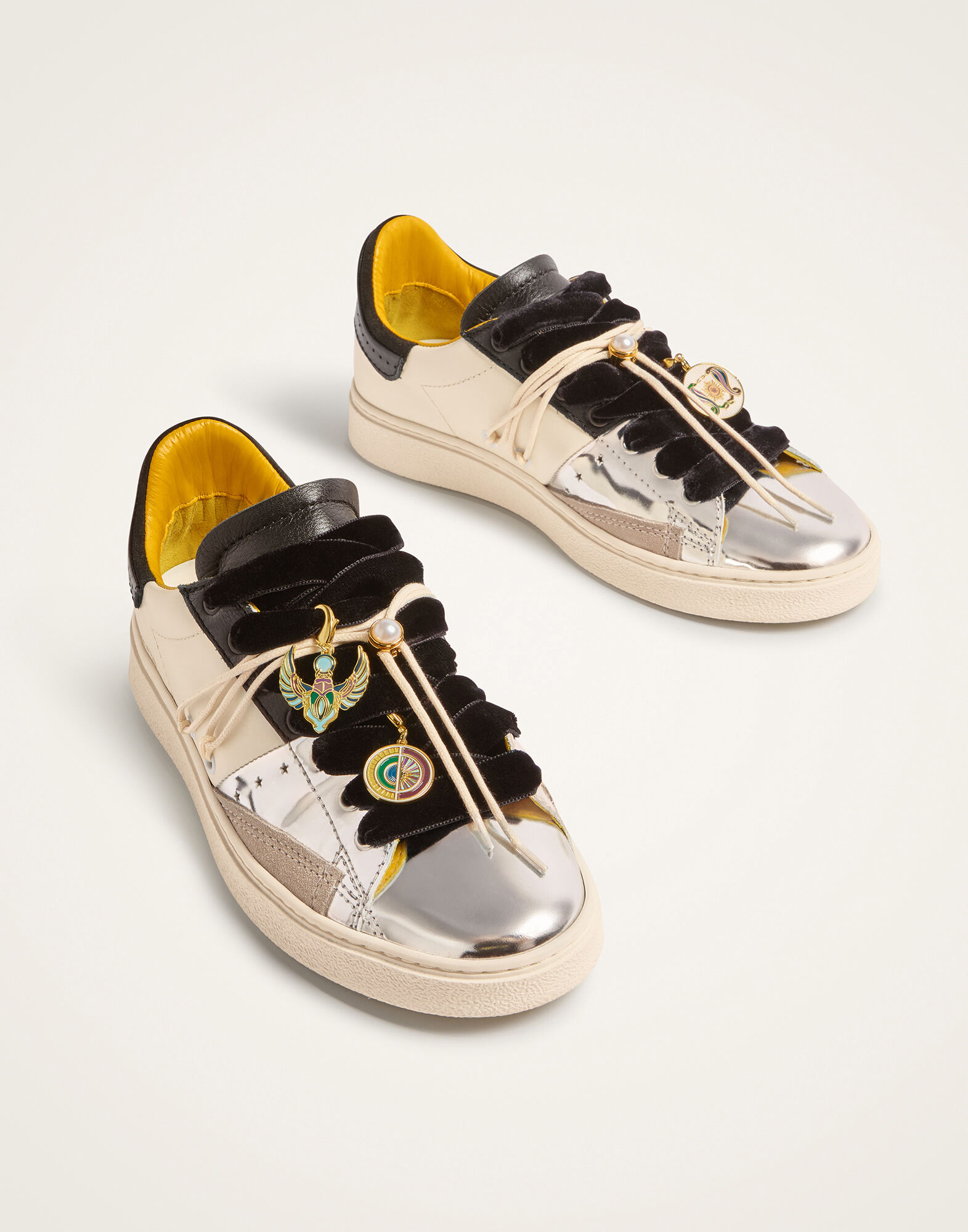 La DoubleJ All Time Low Top Color Block Black & White SHO0112LEA017CLB25BL03