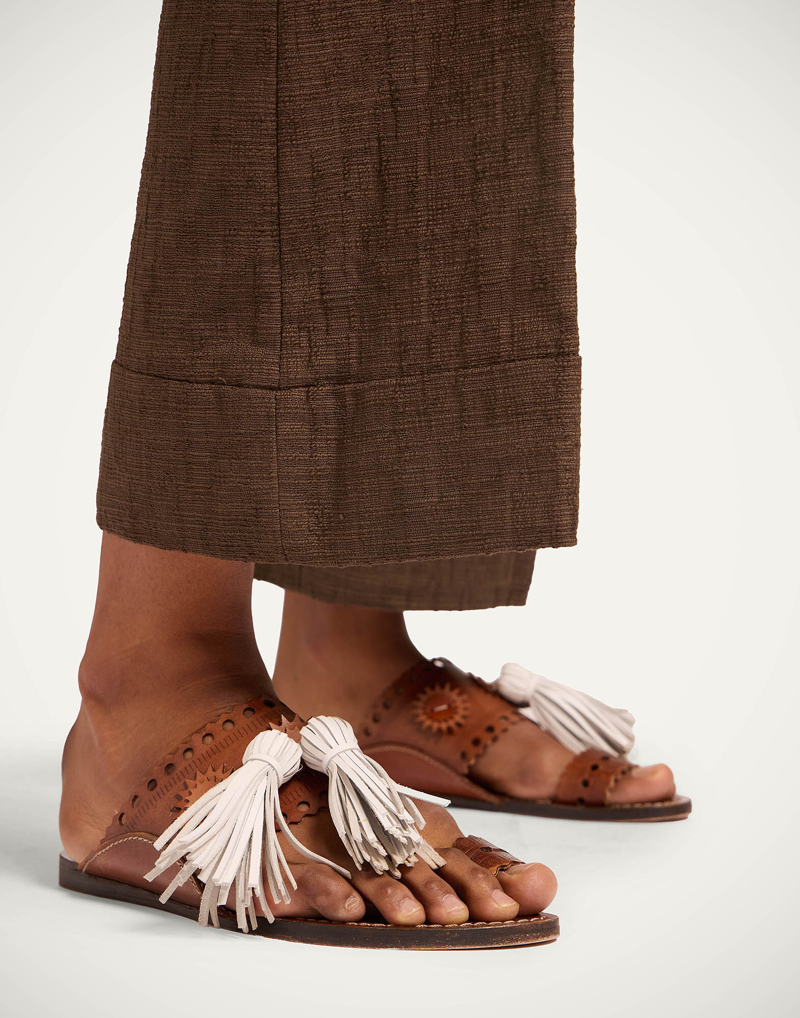 La DoubleJ Sandy Slides Solid Brown SHO0110LEA014SOLIDBR17