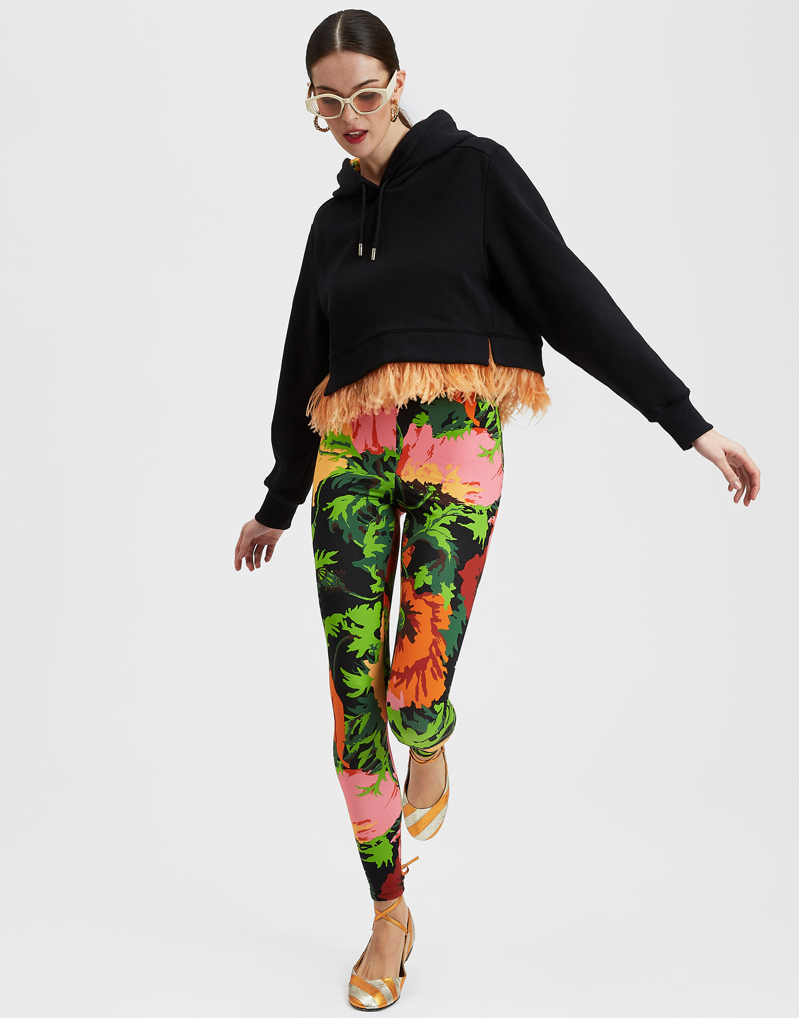 La DoubleJ La Scala Hoodie Black SWE0018JER038SOLIDBL01