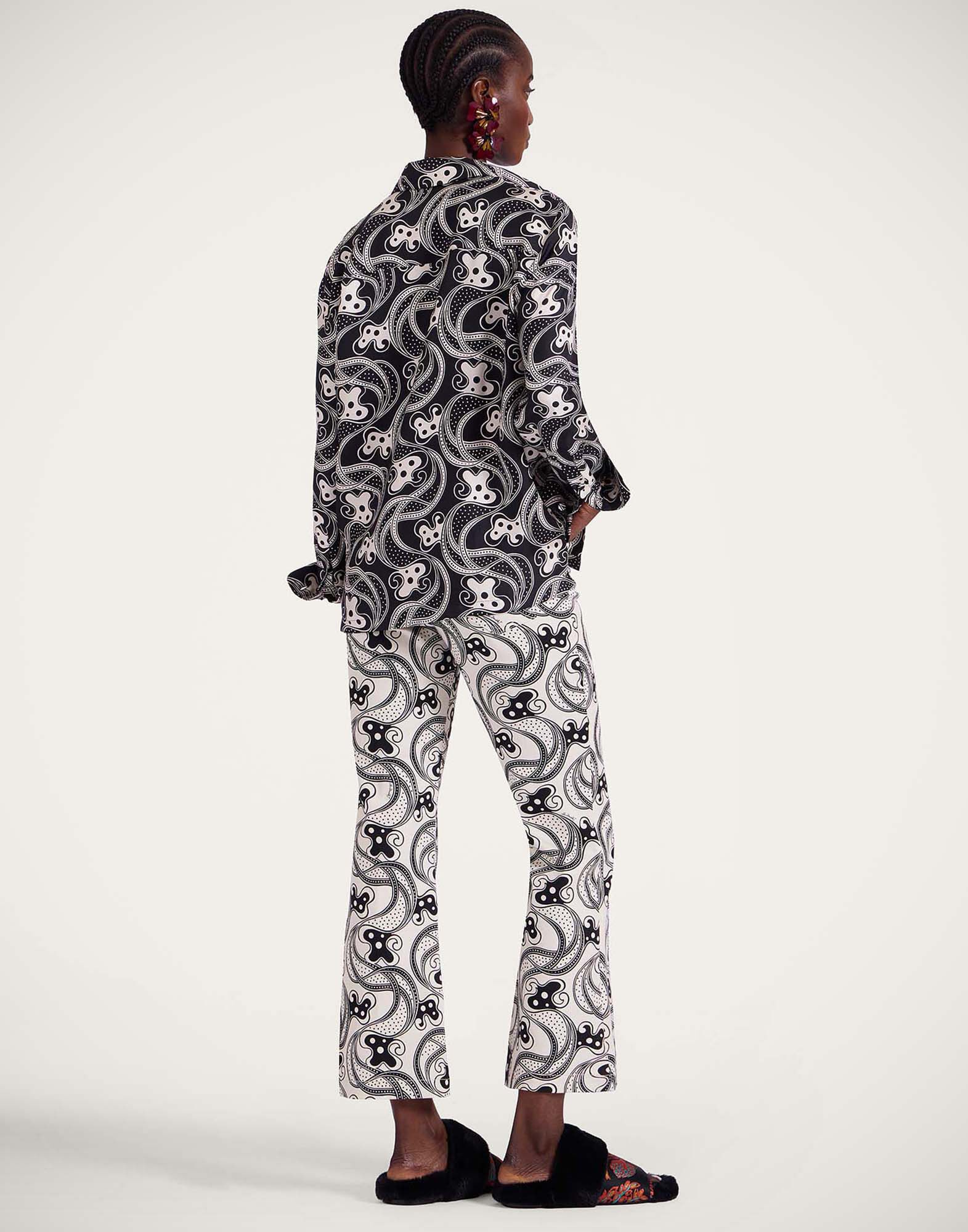 La DoubleJ The Cropped Flare Jean Aperol Black & White TRO0158COT063APE01WH06