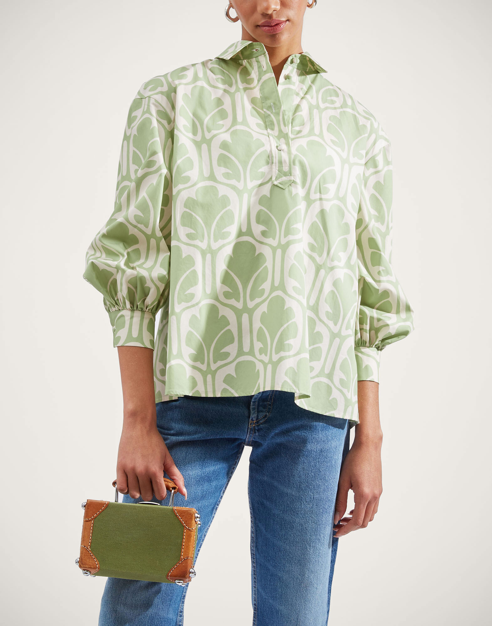 La DoubleJ Poet Shirt Grove SHI0055COT039GRV01GR05