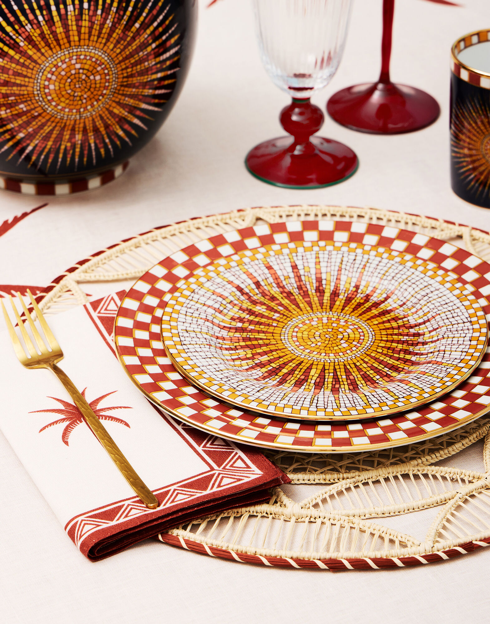 La DoubleJ Dessert Plates Set Of 2 Sunrays Multicolor DES0002CER001SNR01MU01