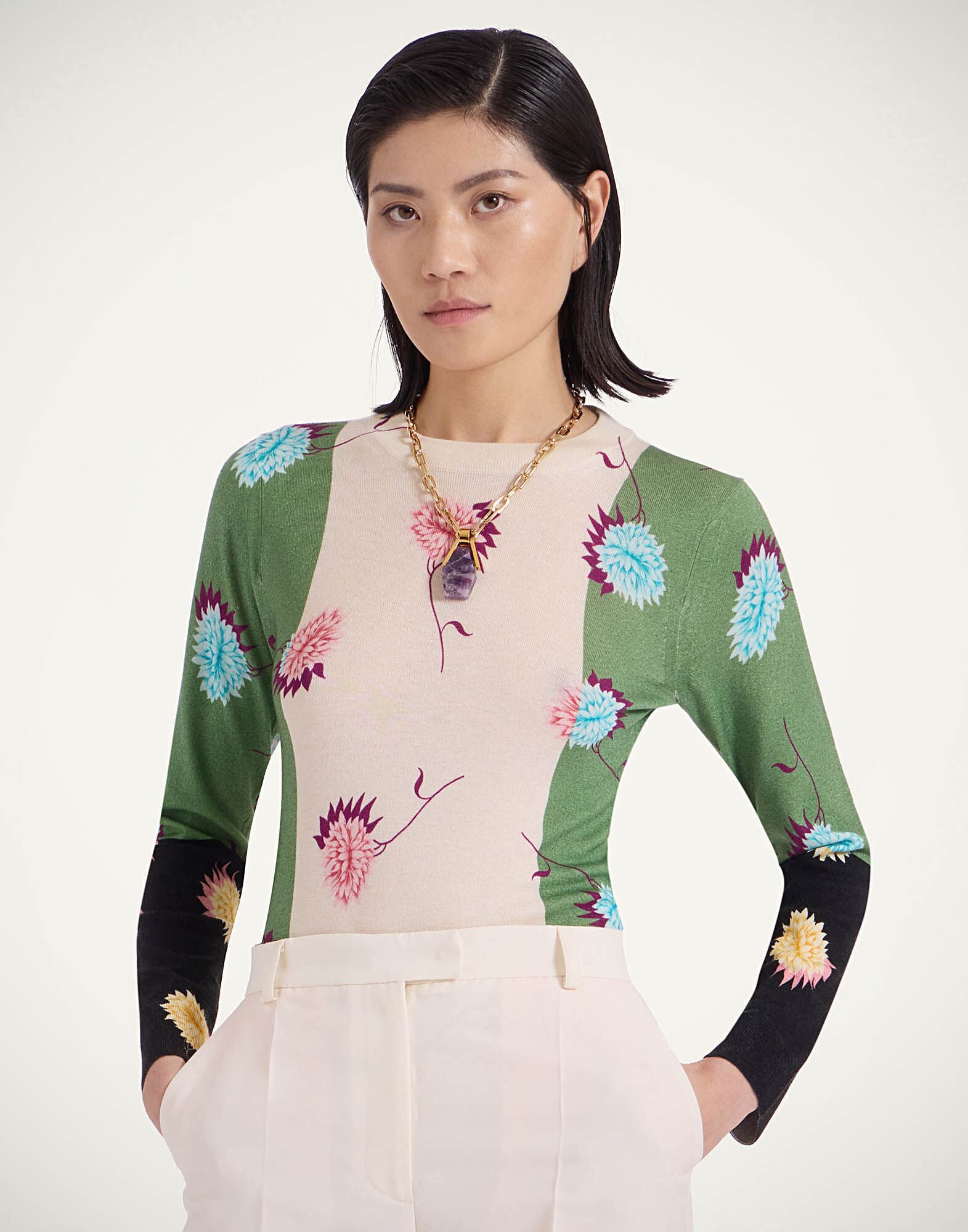 La DoubleJ Silky Crew Neck Derby Plac&eacute;e Multicolor PUL0255KNI157DER03MU01