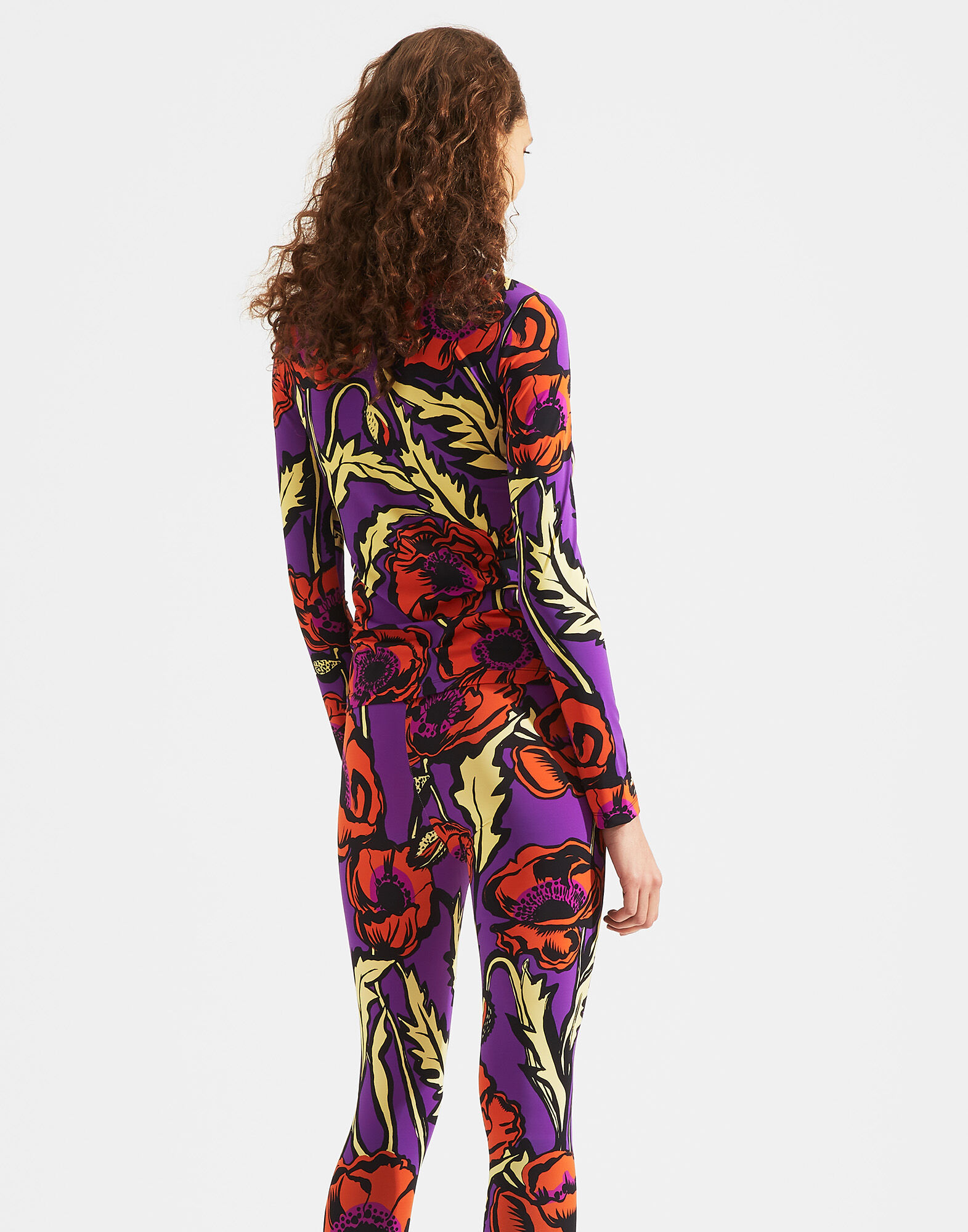 LaDoubleJ Turtleneck Big Blooms Viola SHI0030JER005PFI0004