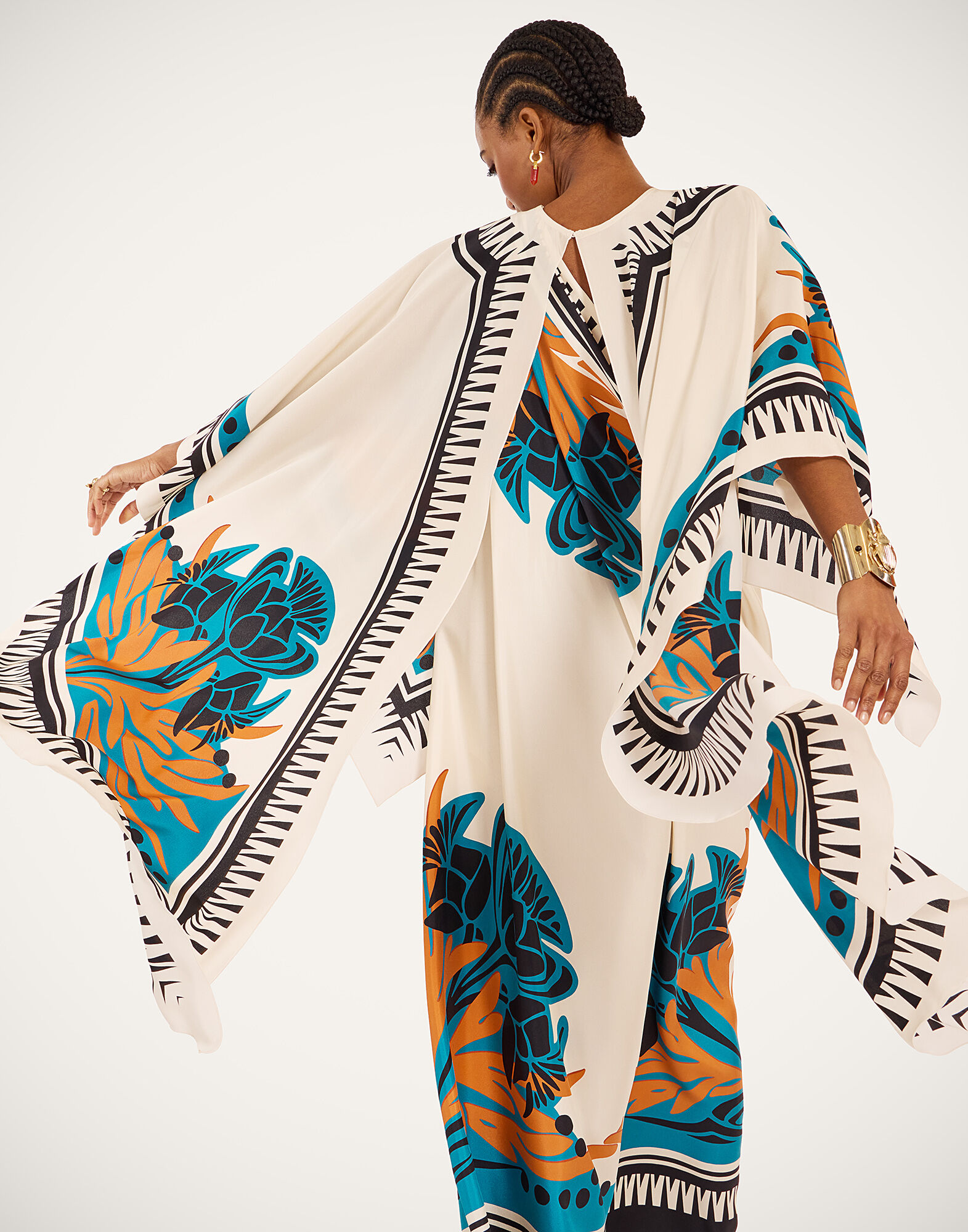 La DoubleJ Maria Cape Florence Plac&eacute;e Ivory SCA0092CRE002FLO02WH04