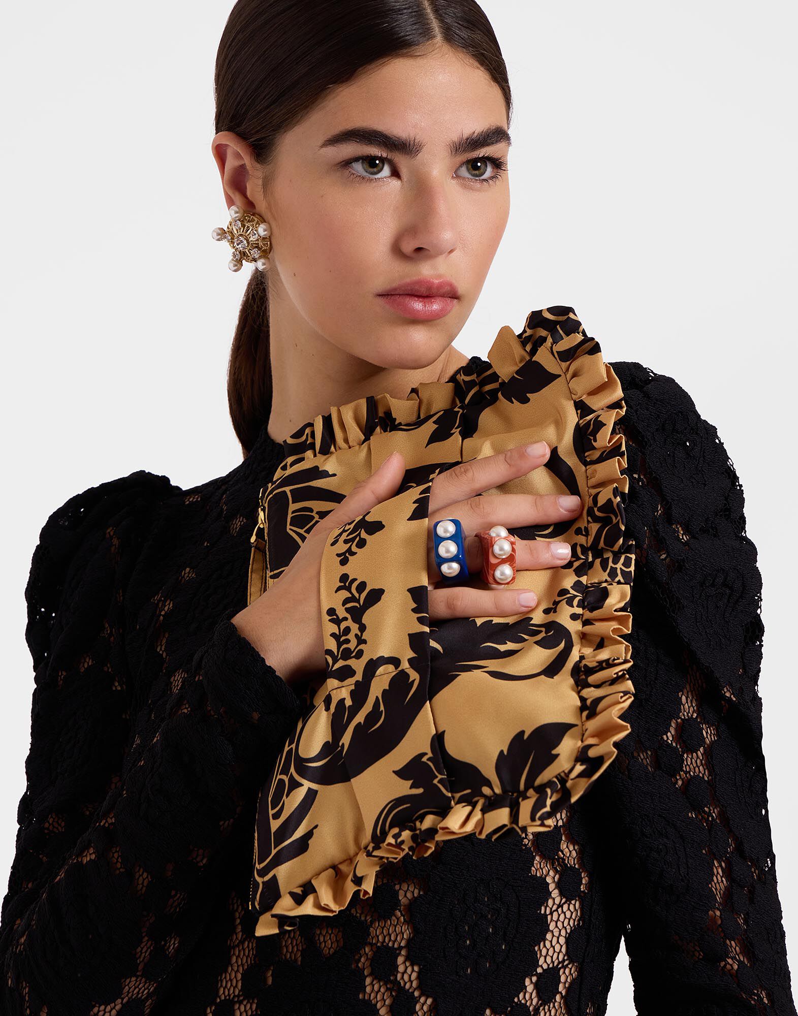 La DoubleJ Hand Pochette Cherubs Gold BAG0059FAI004CRB01YE05