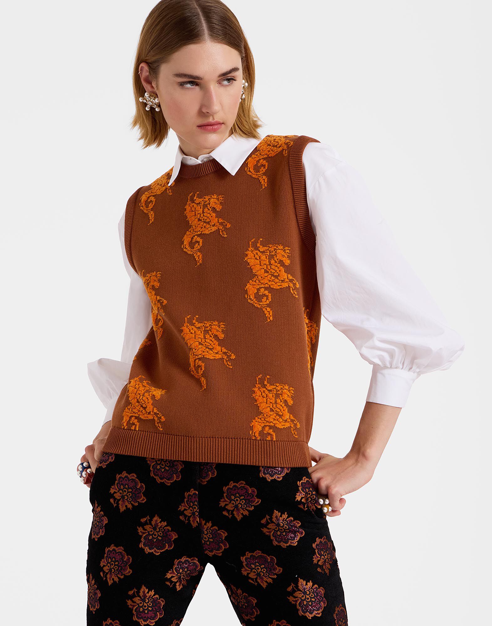 La DoubleJ Gryphos Gilet Brown PUL0212KNI121VA274BR02