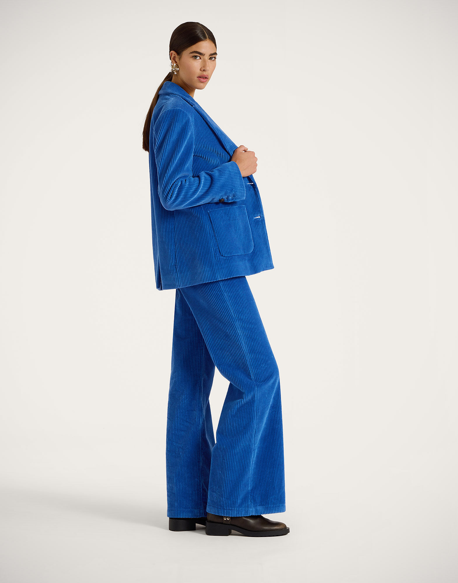 La DoubleJ Kelly Jacket Solid Light Blue JAC0118VEL013SOLIDBU01