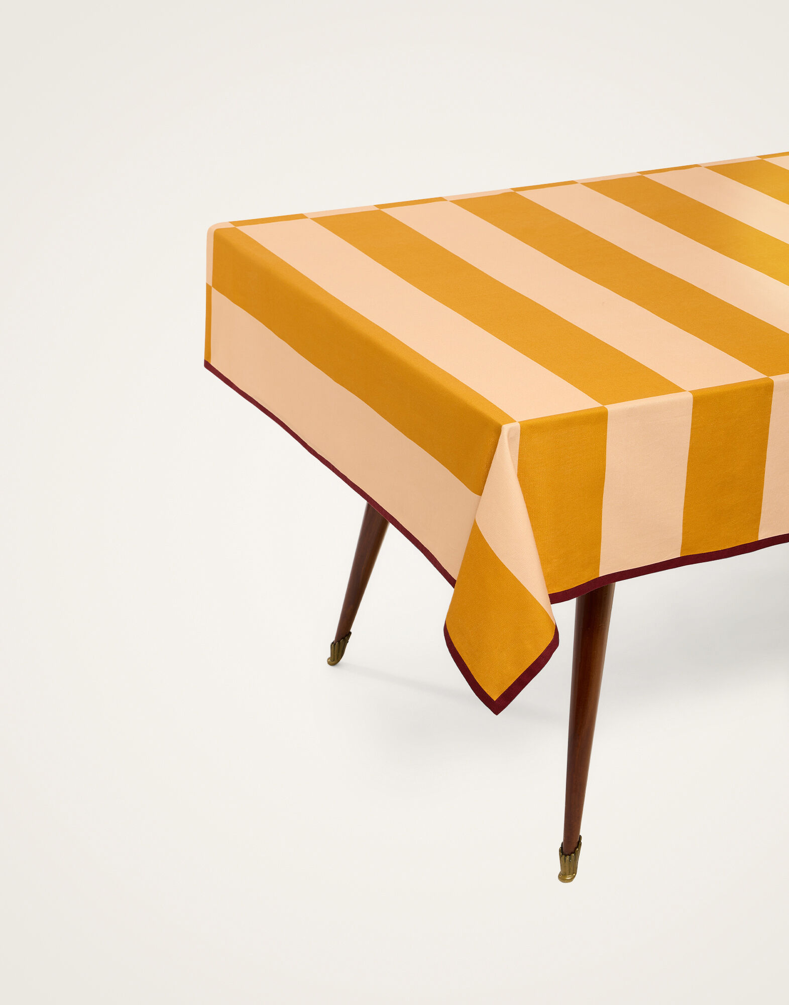 La DoubleJ Medium Tablecloth Contrada Light Pink TBC0019COT073CTD01PI20