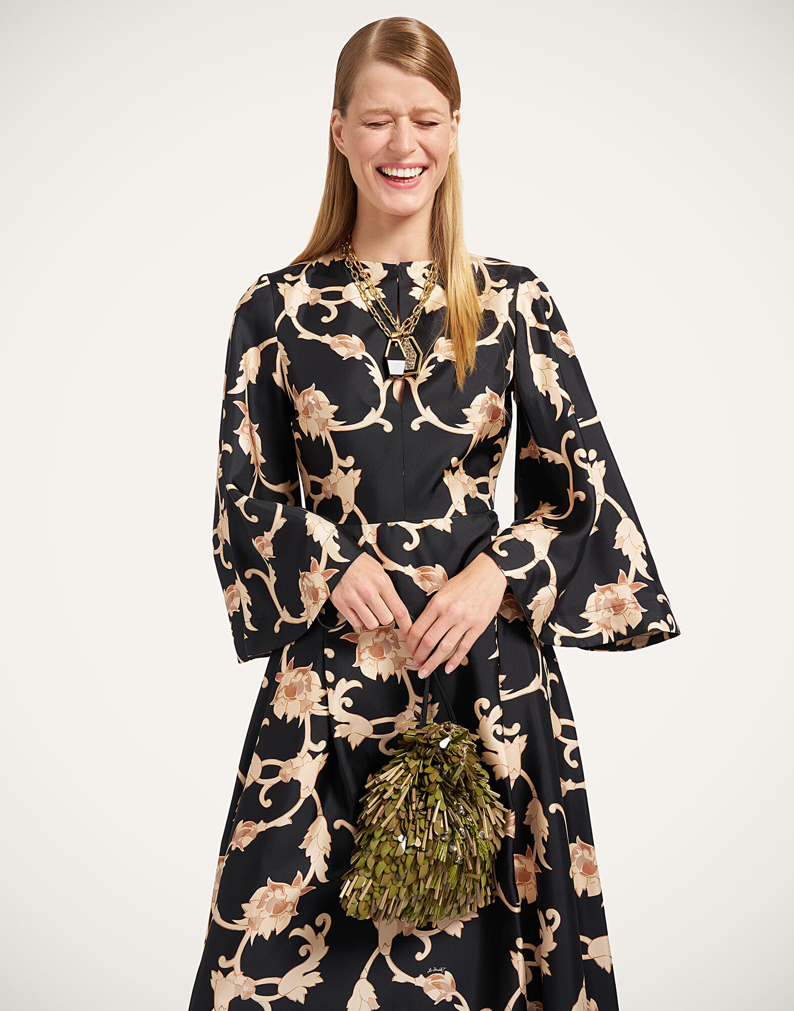 La DoubleJ Belle Kaftan Buttercup Black DRE0985SIL001BTC01BL01