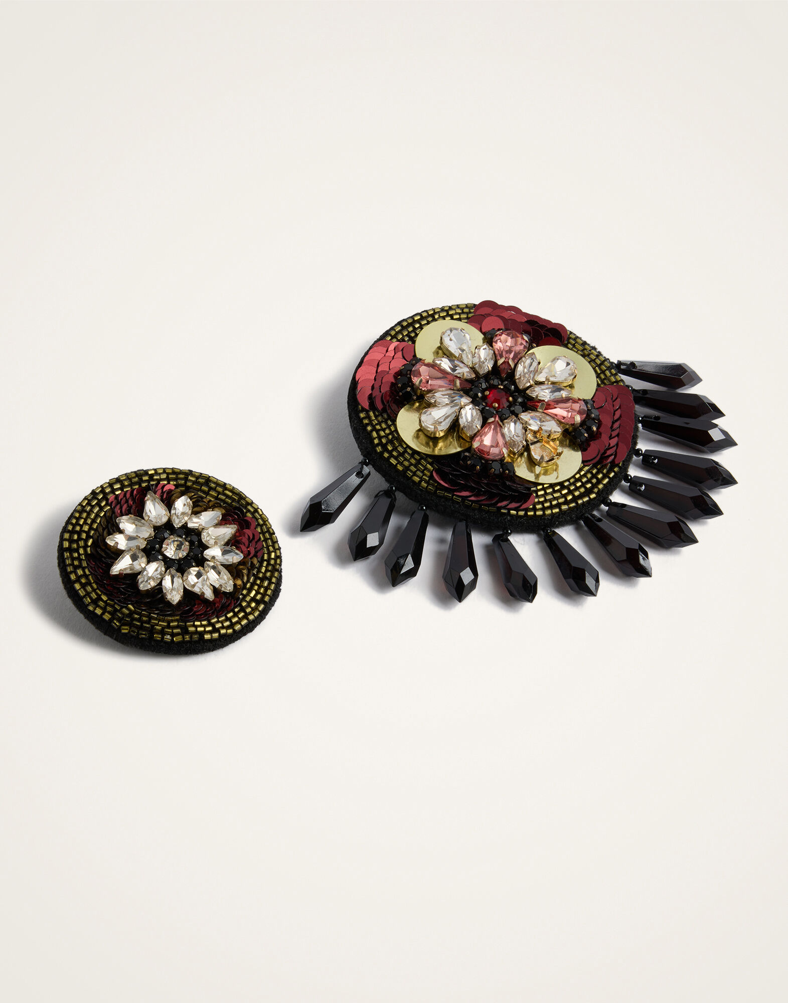 La DoubleJ Set Of 2 Pins Nucleus Red BCH0005EMB124NUC05RE01