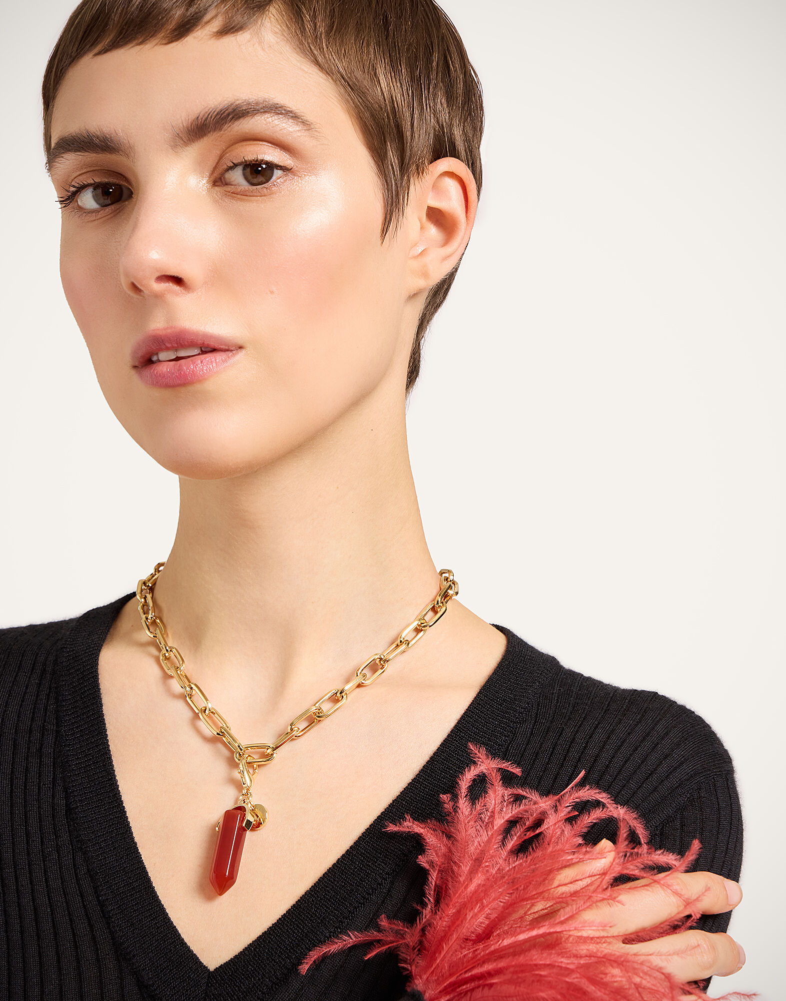 La DoubleJ Pillar Charm 24K Gold Plate & Red Agate CHM0017BRA003AGA01YE05