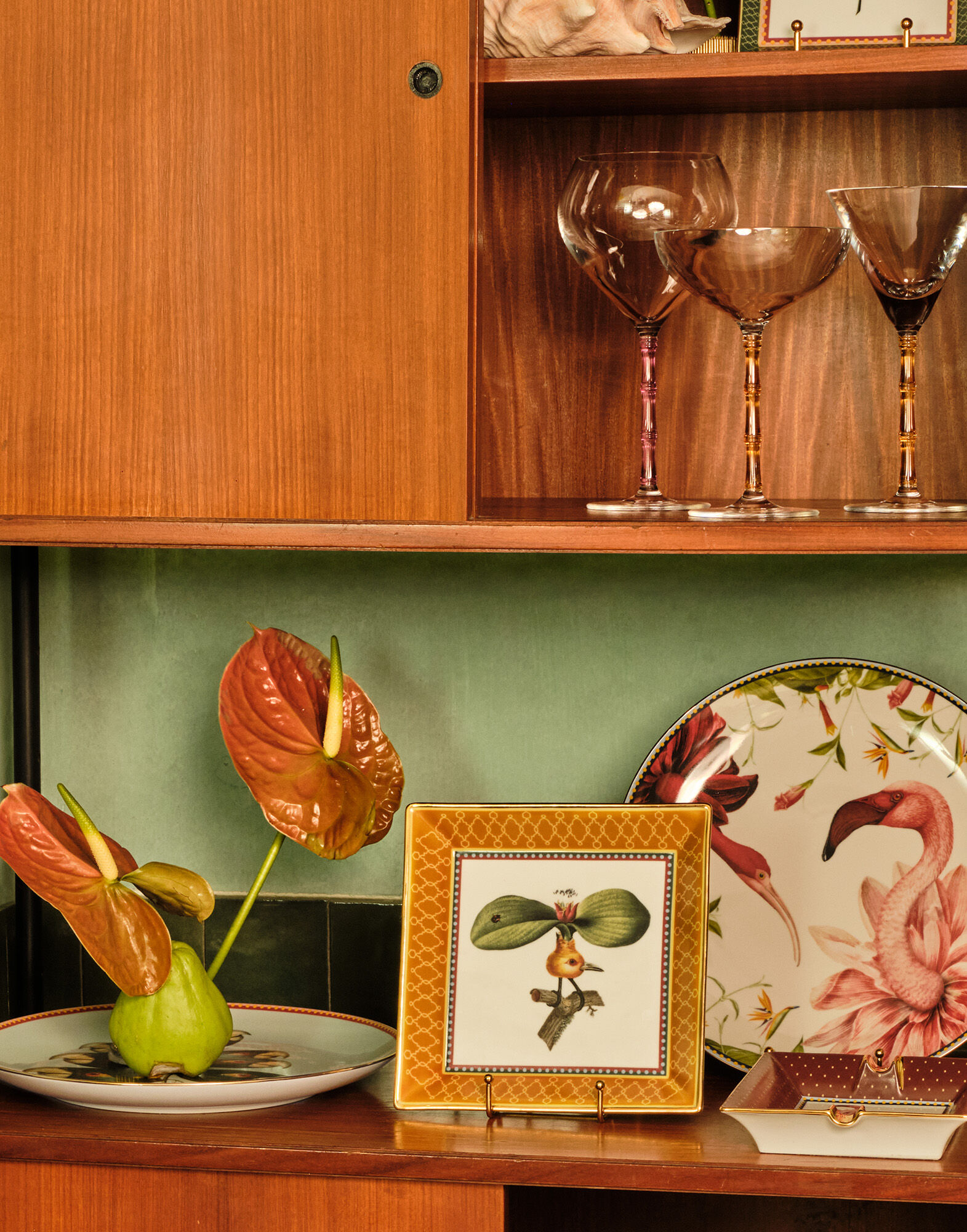 La DoubleJ Trinket Tray Leafflyer Saffron TRI0007CER001LEF01YE09