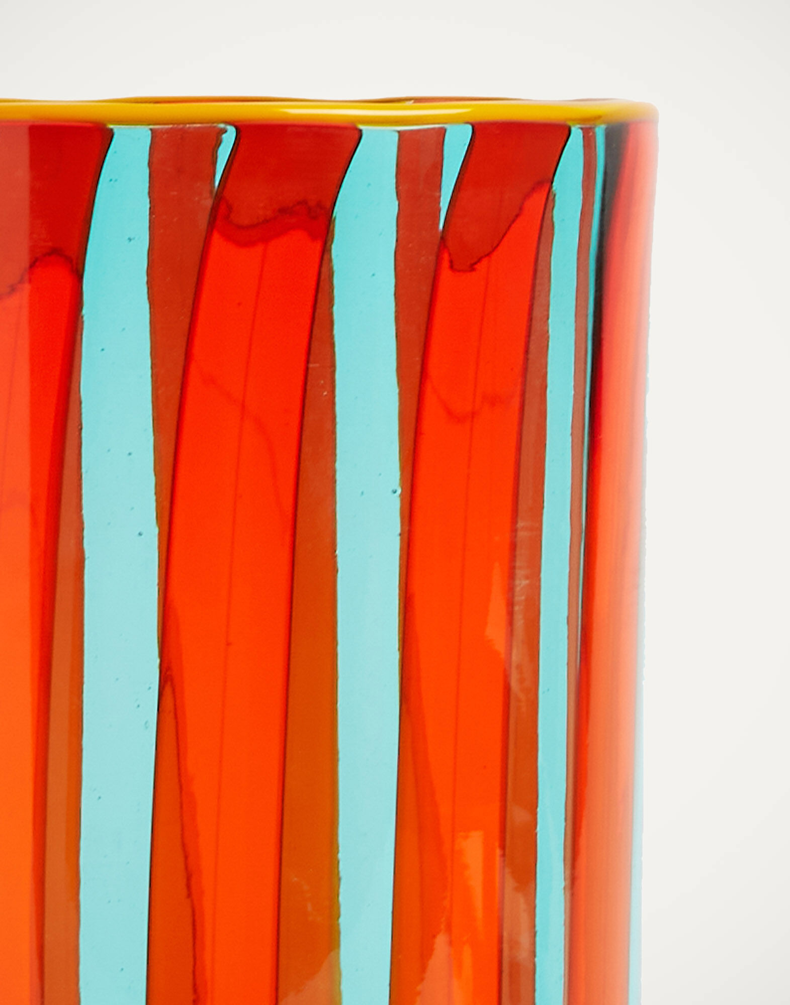 La DoubleJ Torre Vase Red VAS0020MUR001RIG14RE01