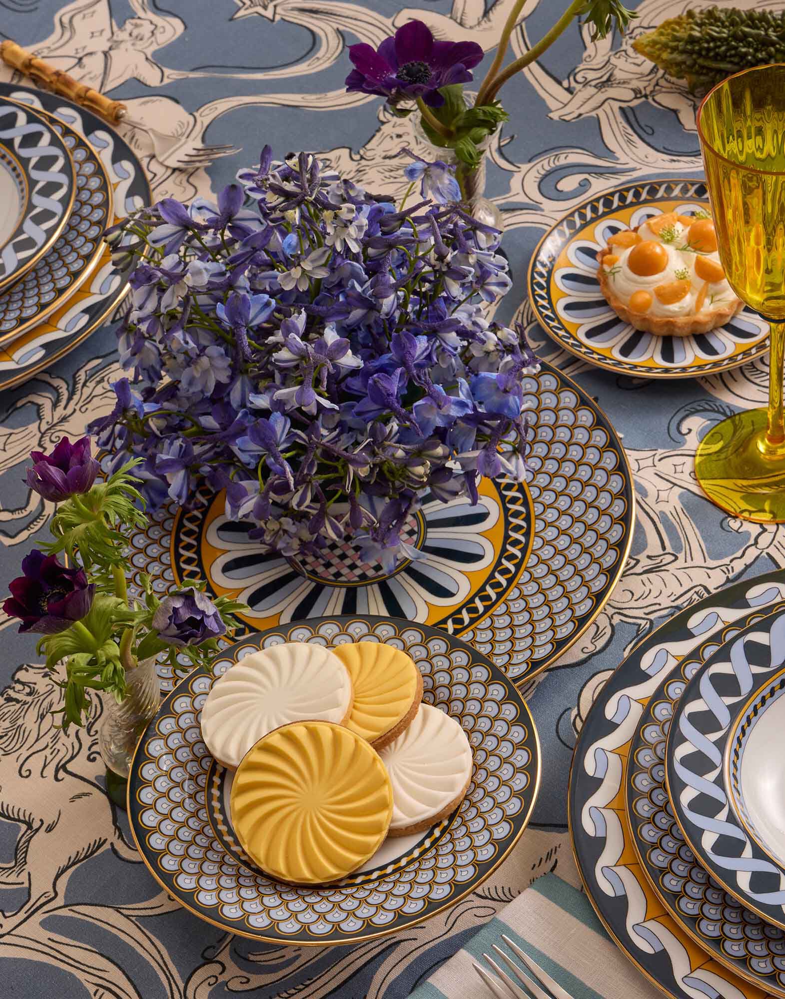 La DoubleJ Serving Platter Napoli Midnight Blue PLA0001CER001NAP04BU04