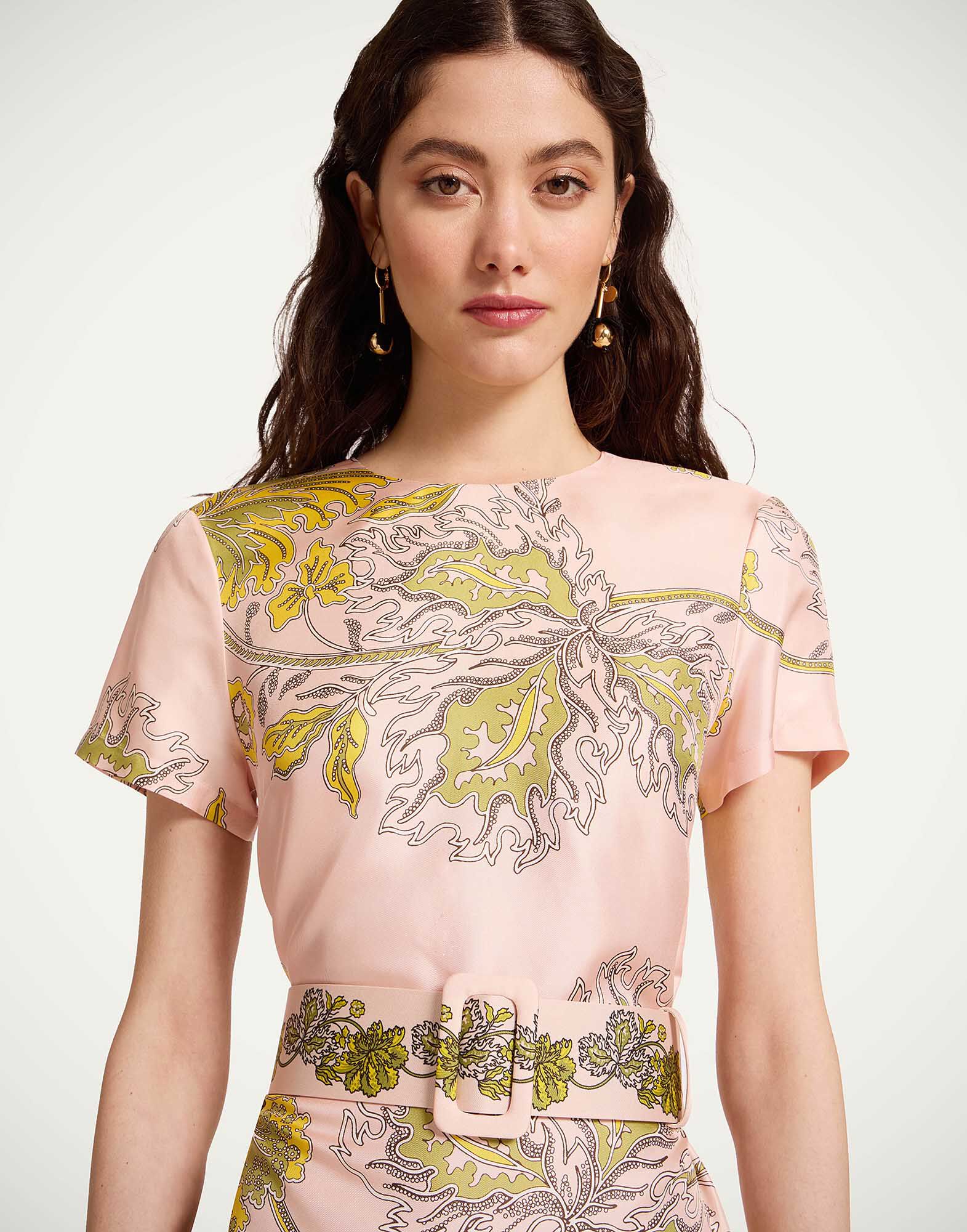 La DoubleJ Medium Belt Swathe Plac&eacute;e Pink BEL0017FOD009SWA03PI01