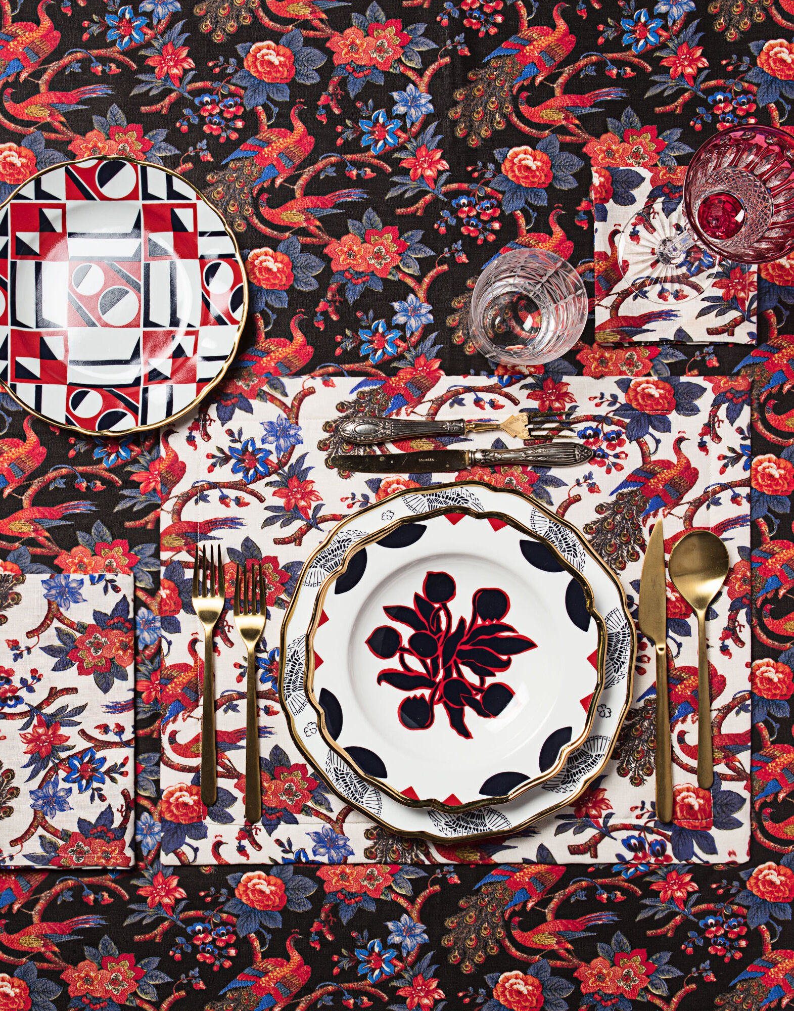 La DoubleJ Housewives Small Tablecloth Pavone Nero TBC0001LIN001PAV0001