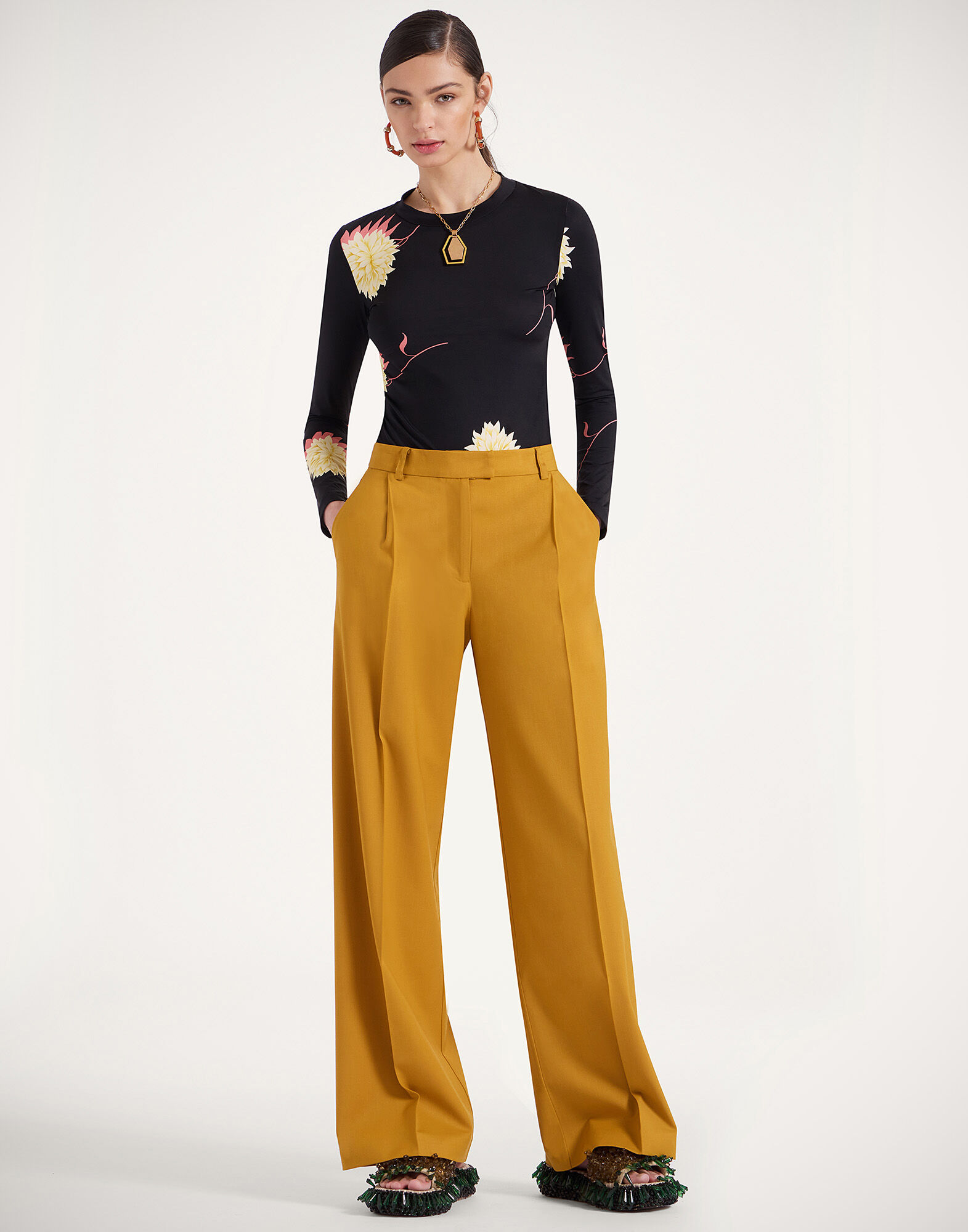 La DoubleJ Loose Pants Solid Dark Yellow TRO0135WOL023SOLIDYE03