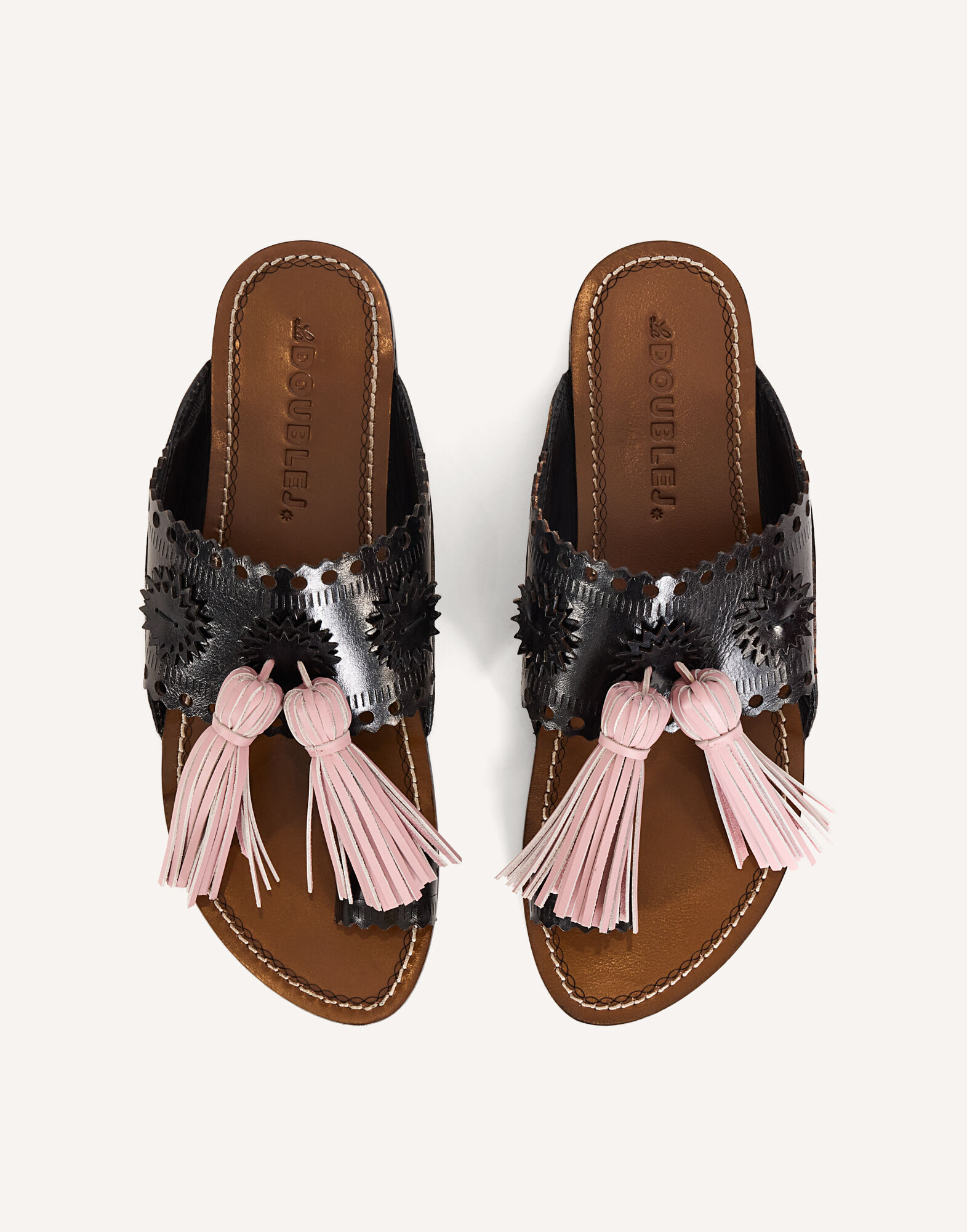 La DoubleJ Sandy Slides Solid Black SHO0110LEA014SOLIDBL01