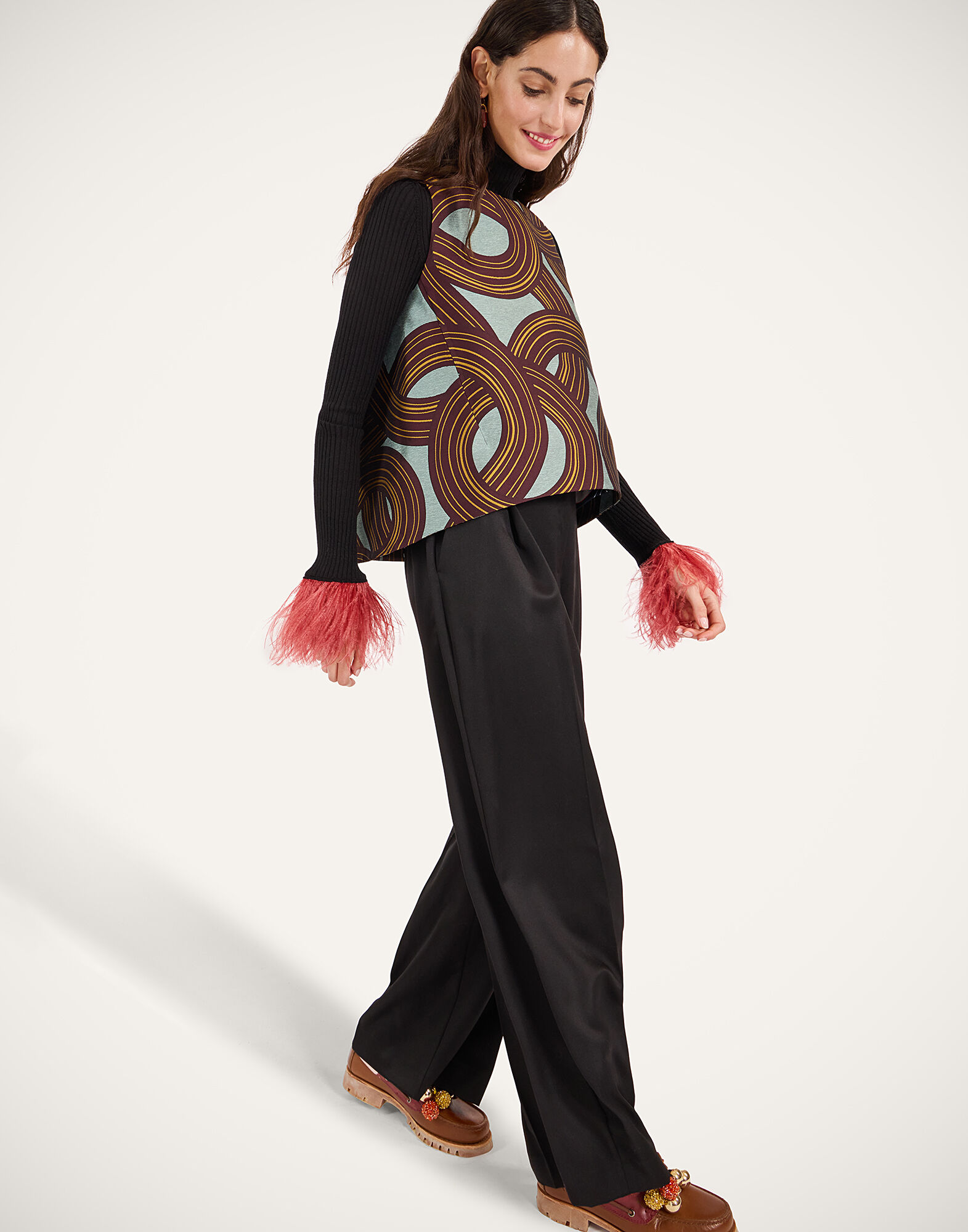 La DoubleJ Loose Pants Solid Black TRO0135WOL035SOLIDBL01