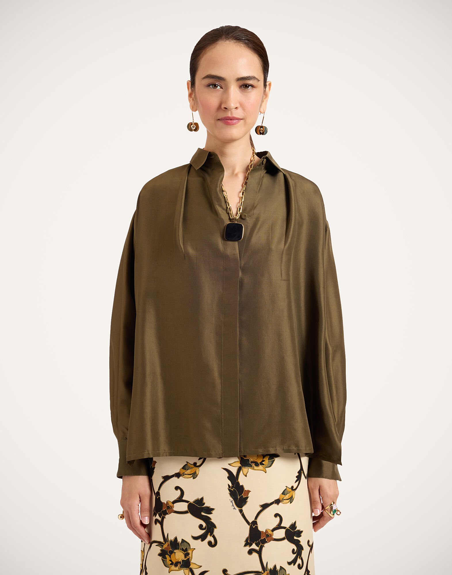 La DoubleJ La Scala Shirt Solid Moss Green SHI0178SIL031SOLIDGR14
