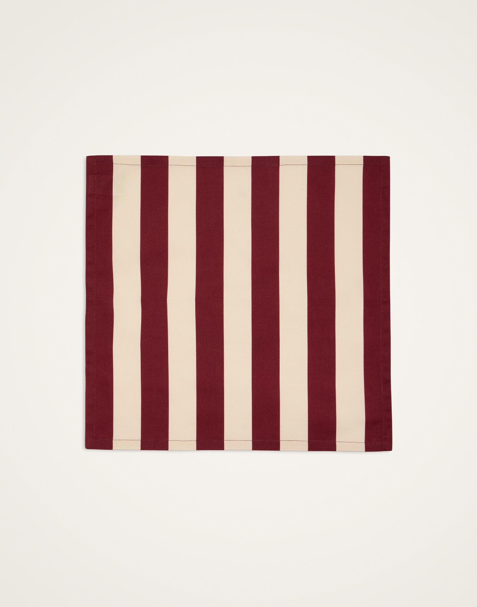 La DoubleJ Large Napkins Set Of 2 Contrada Bordeaux NAP0017COT073CTD01RE02