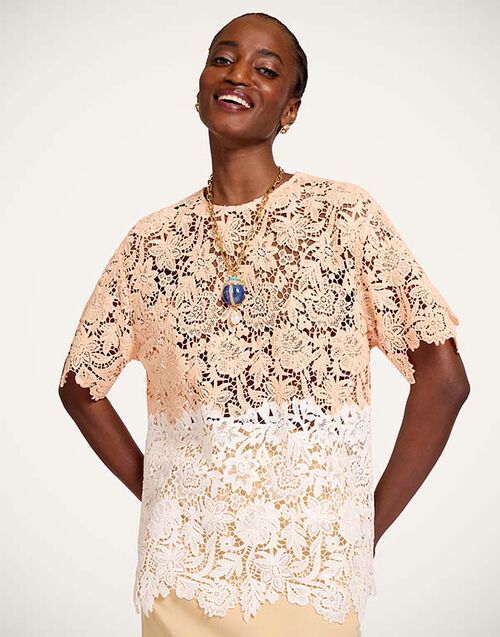 La DoubleJ Lacey House T-Shirt Solid Apricot TOP0199LAC013SOLIDOR11