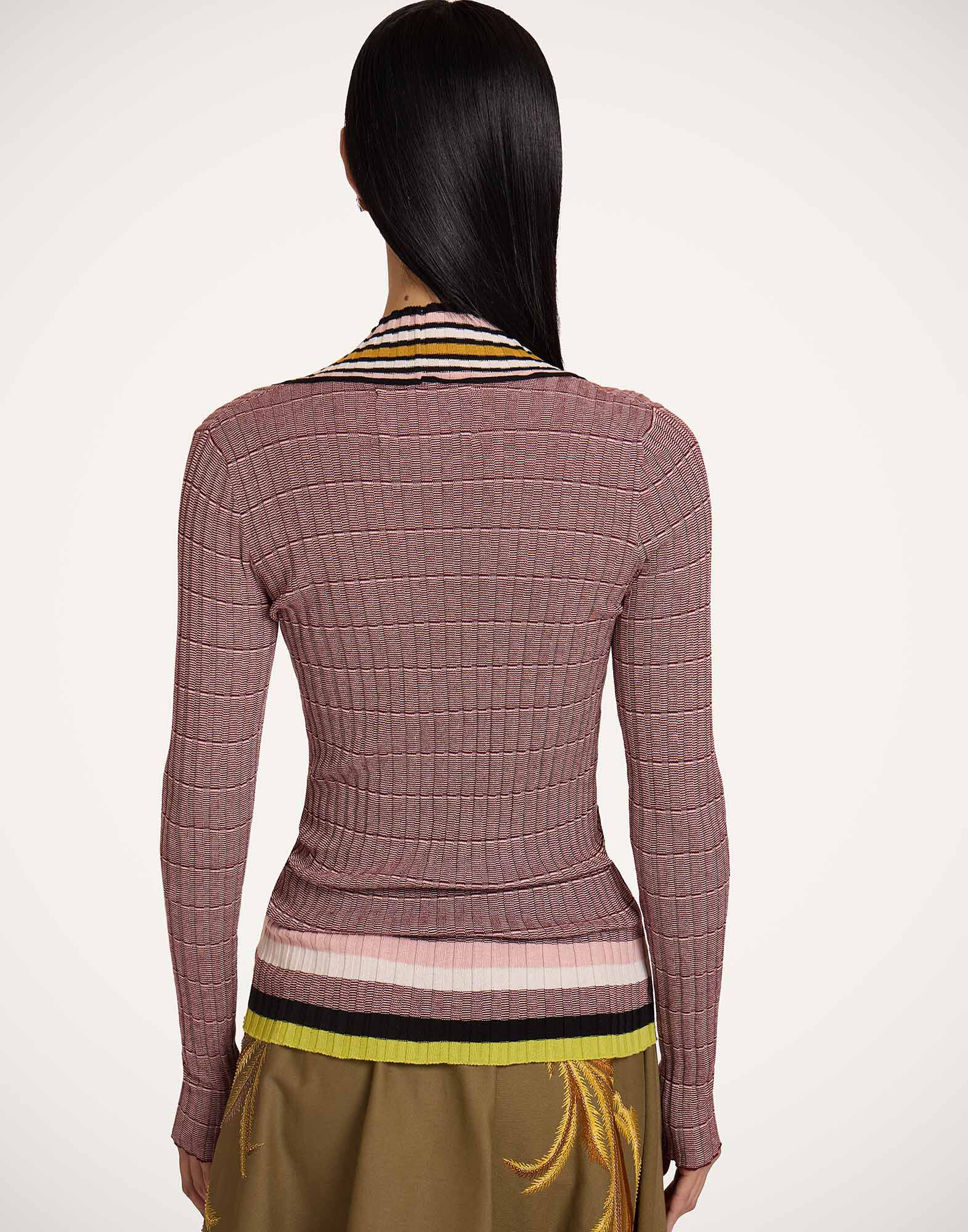 La DoubleJ Releve Top Solid Pink PUL0347KNI196VA463PI01