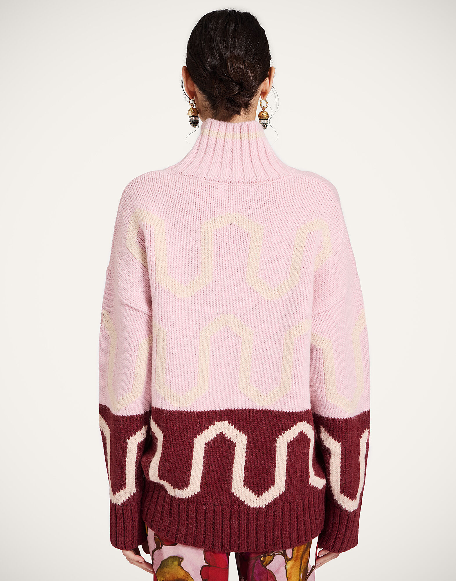 La DoubleJ Comber Turtleneck Multicolor Pink & Burgundy PUL0225KNI134VA450PI07