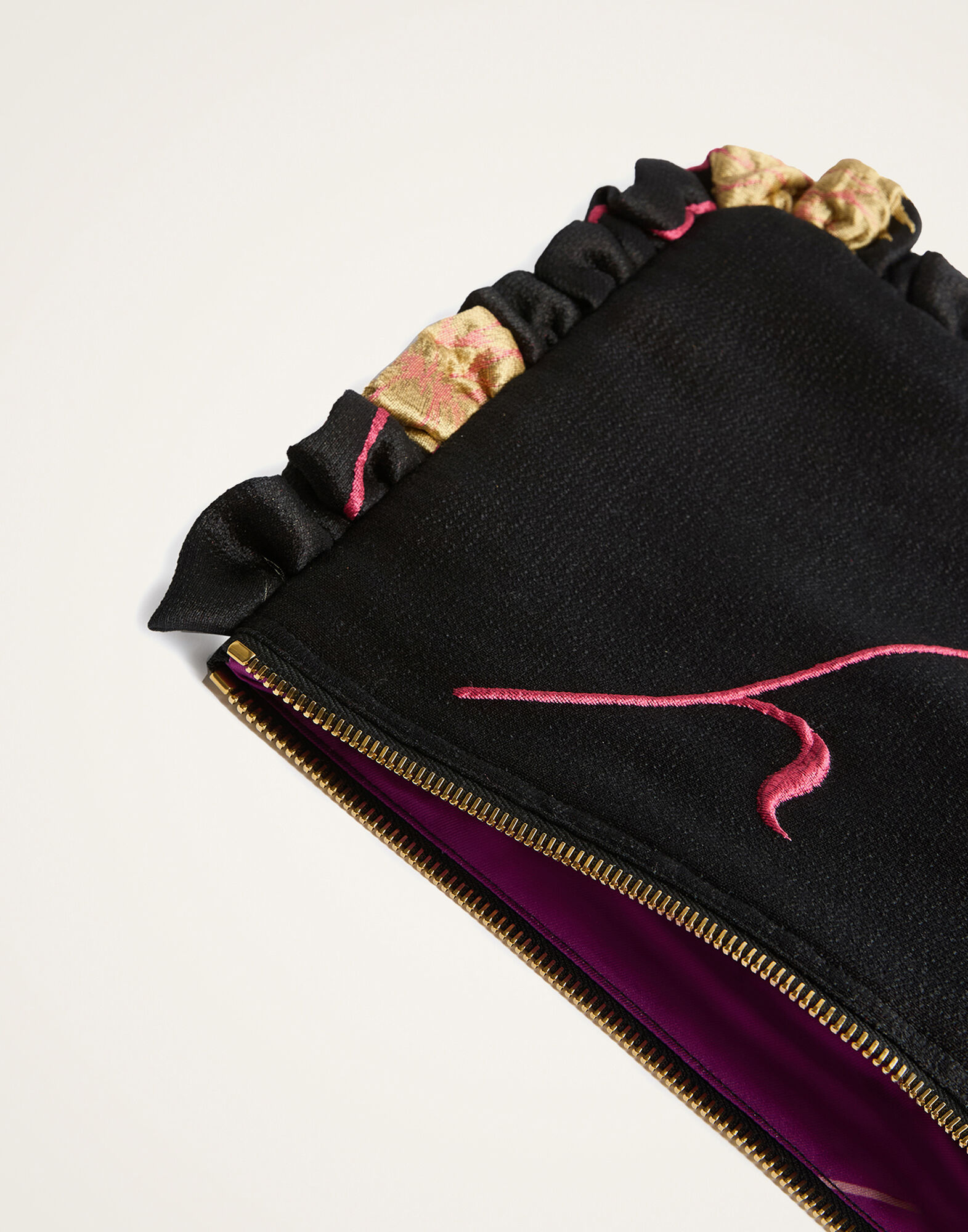 La DoubleJ Hand Pochette Derby Black BAG0059JCQ108DER02BL01